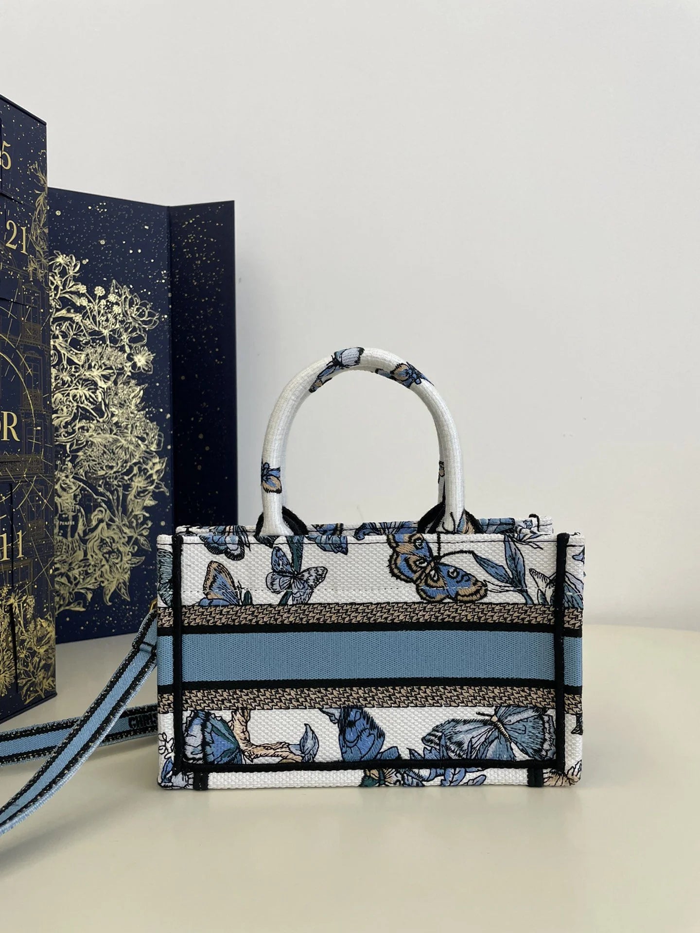 DIOR TOTE BAG