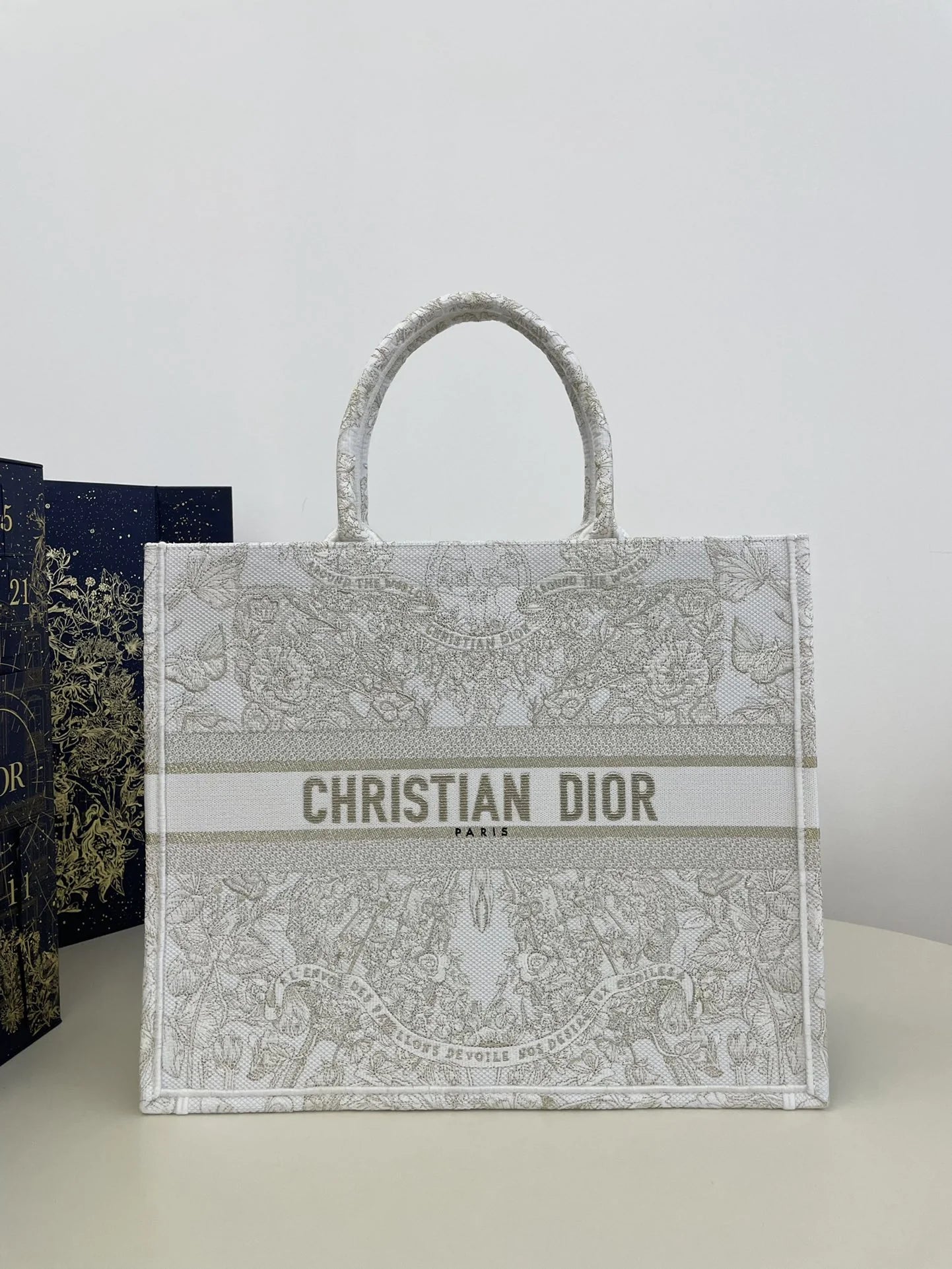 DIOR TOTE BAG