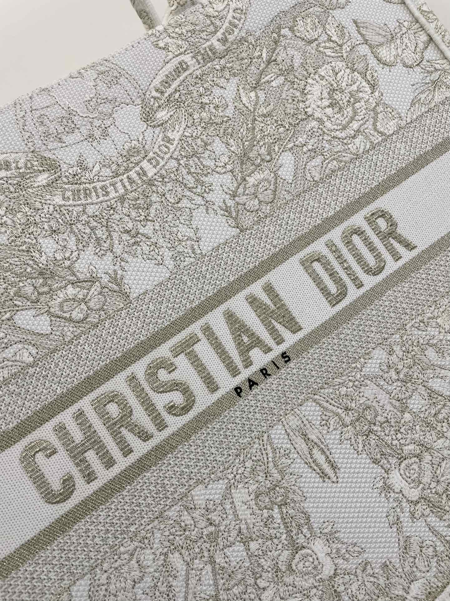 DIOR TOTE BAG