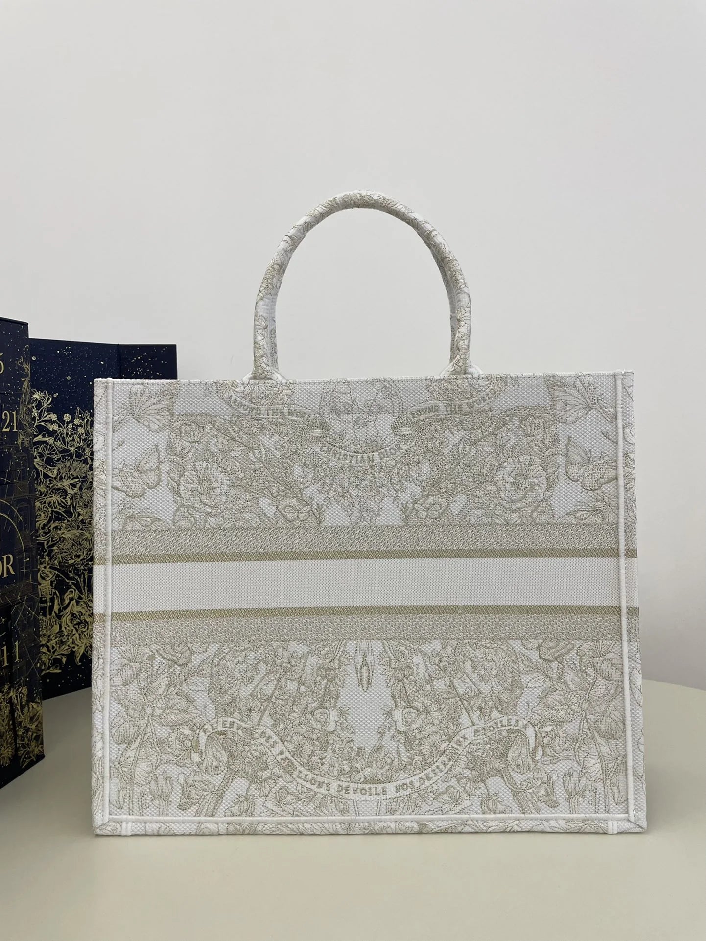 DIOR TOTE BAG