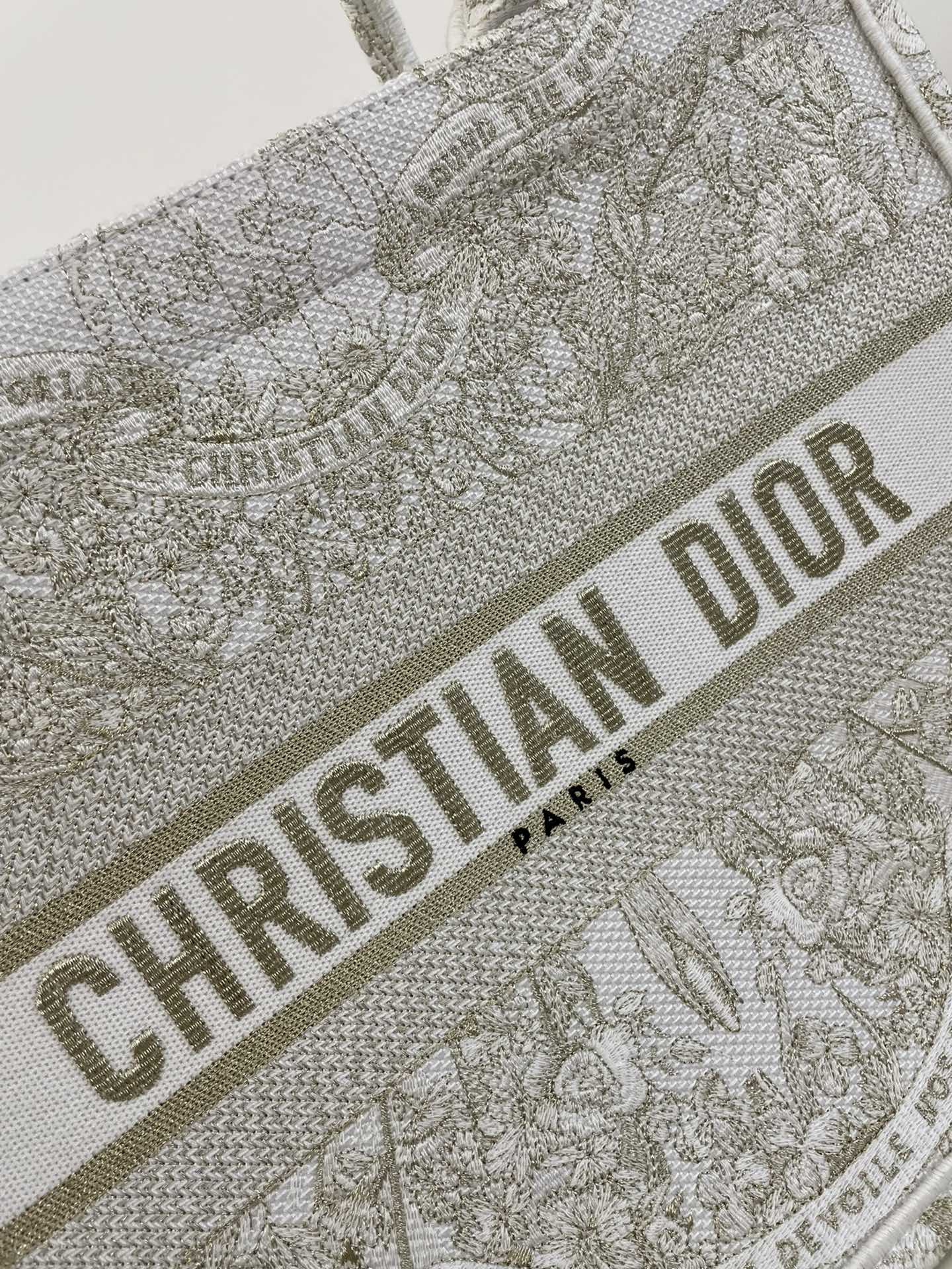DIOR TOTE BAG