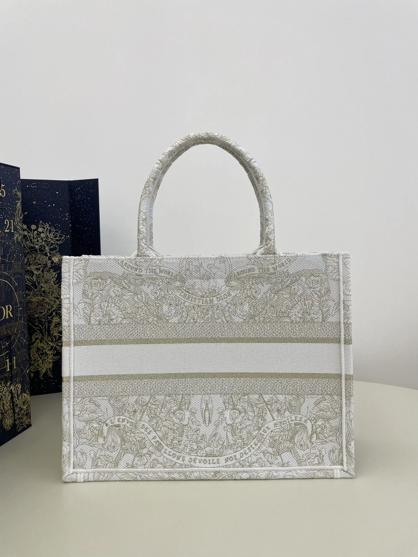 DIOR TOTE BAG