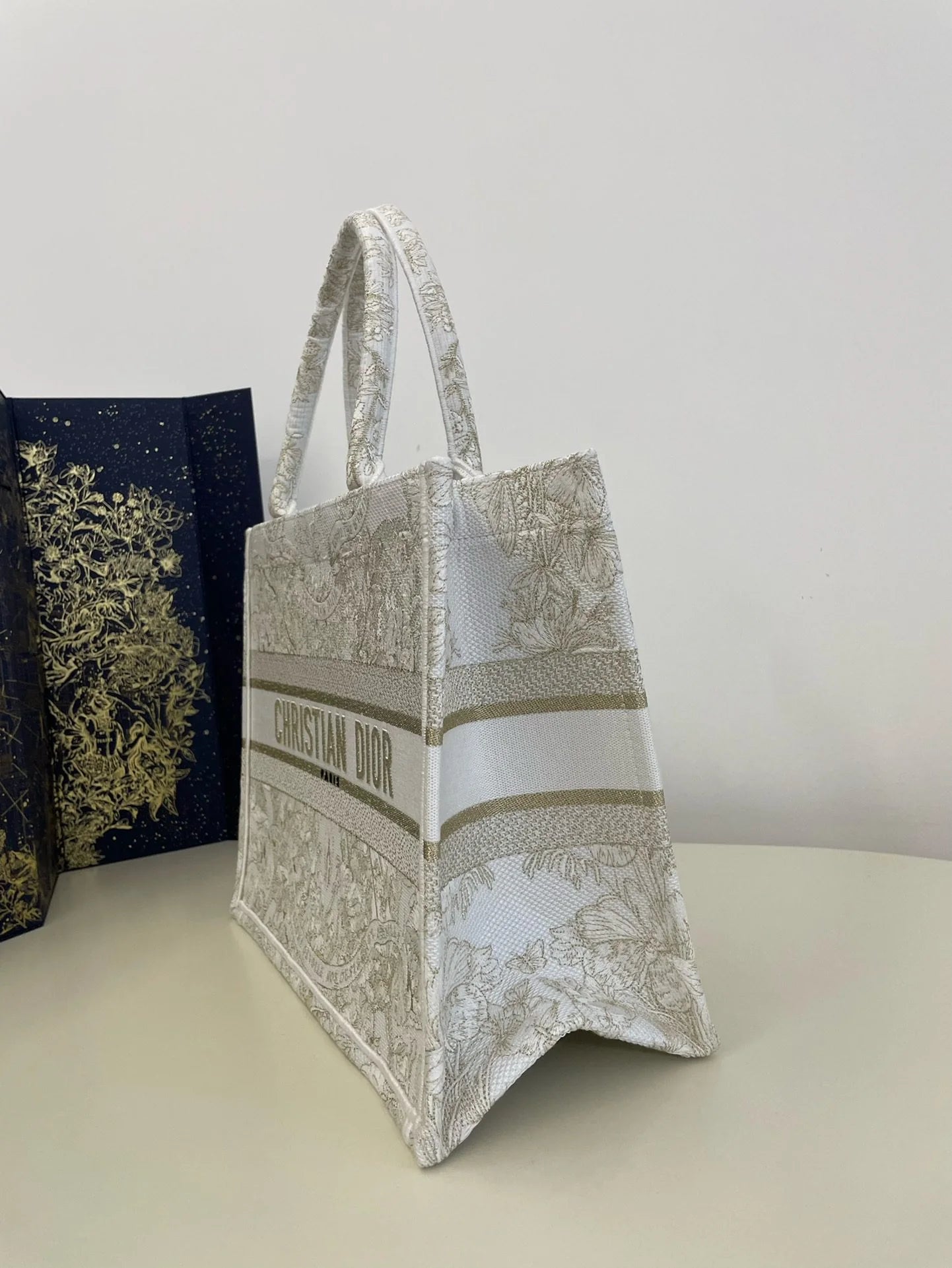 DIOR TOTE BAG