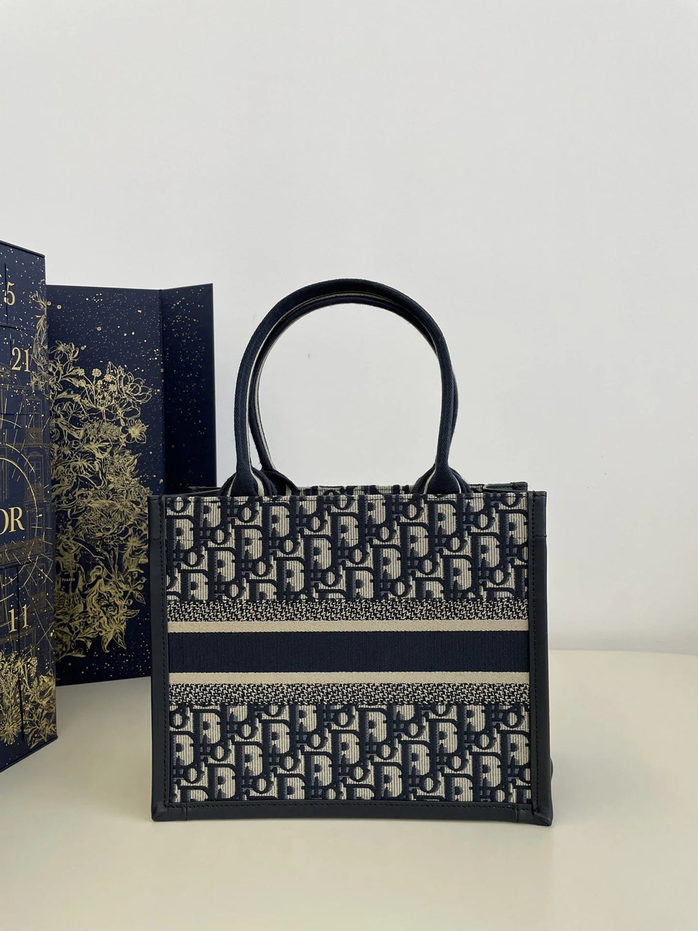 DIOR TOTE BAG