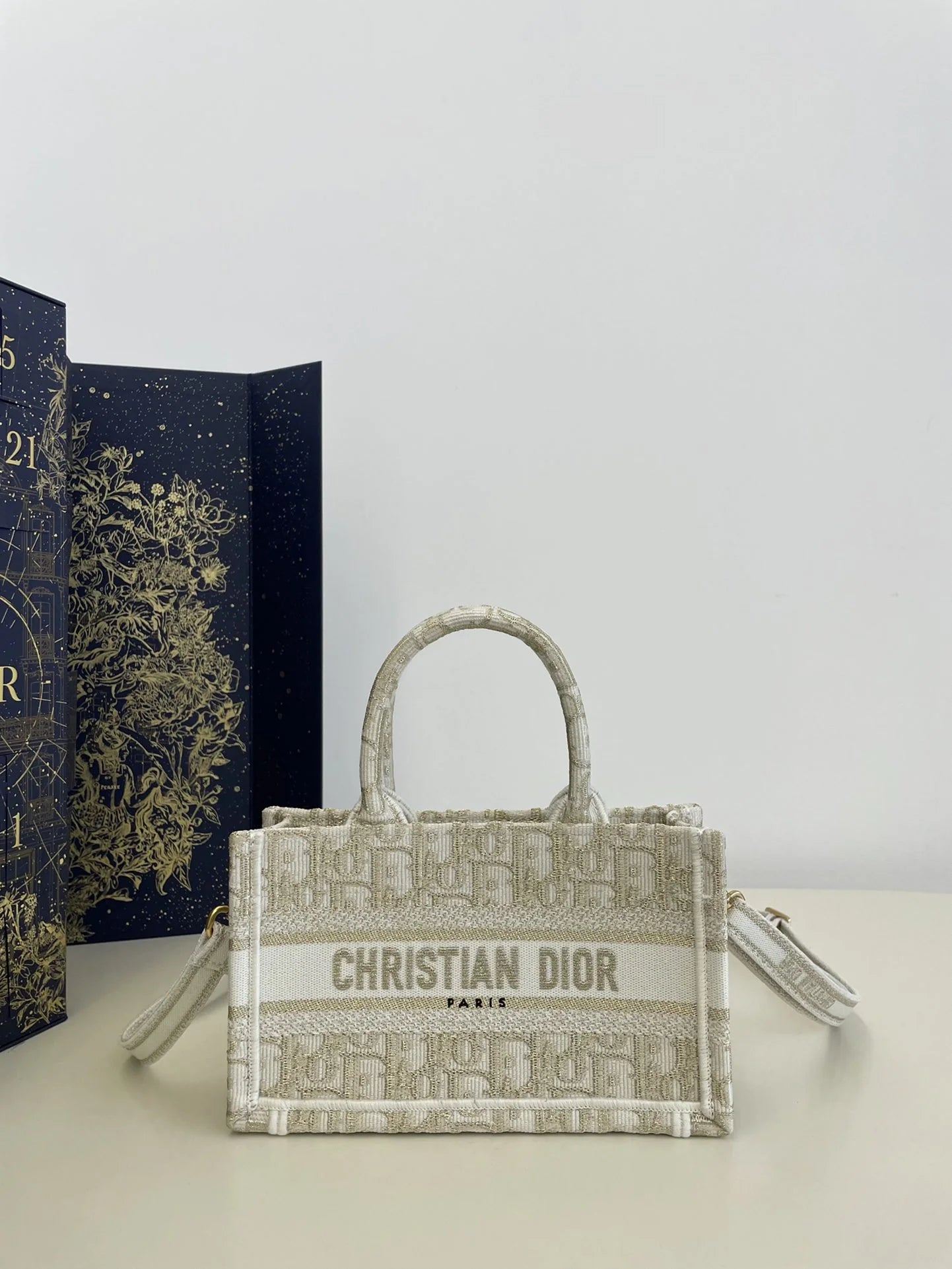 DIOR TOTE BAG