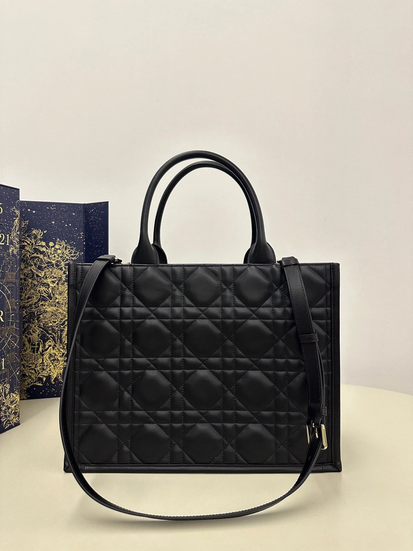 DIOR TOTE BAG