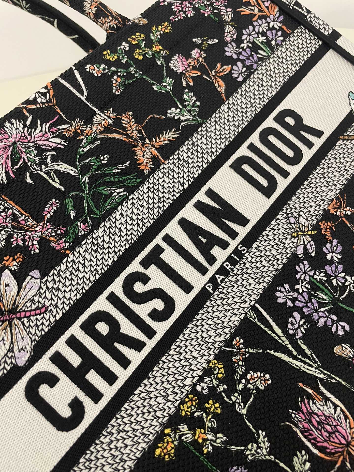 DIOR TOTE BAG