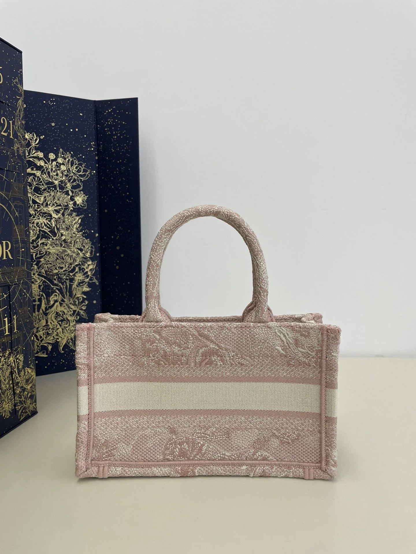 DIOR TOTE BAG