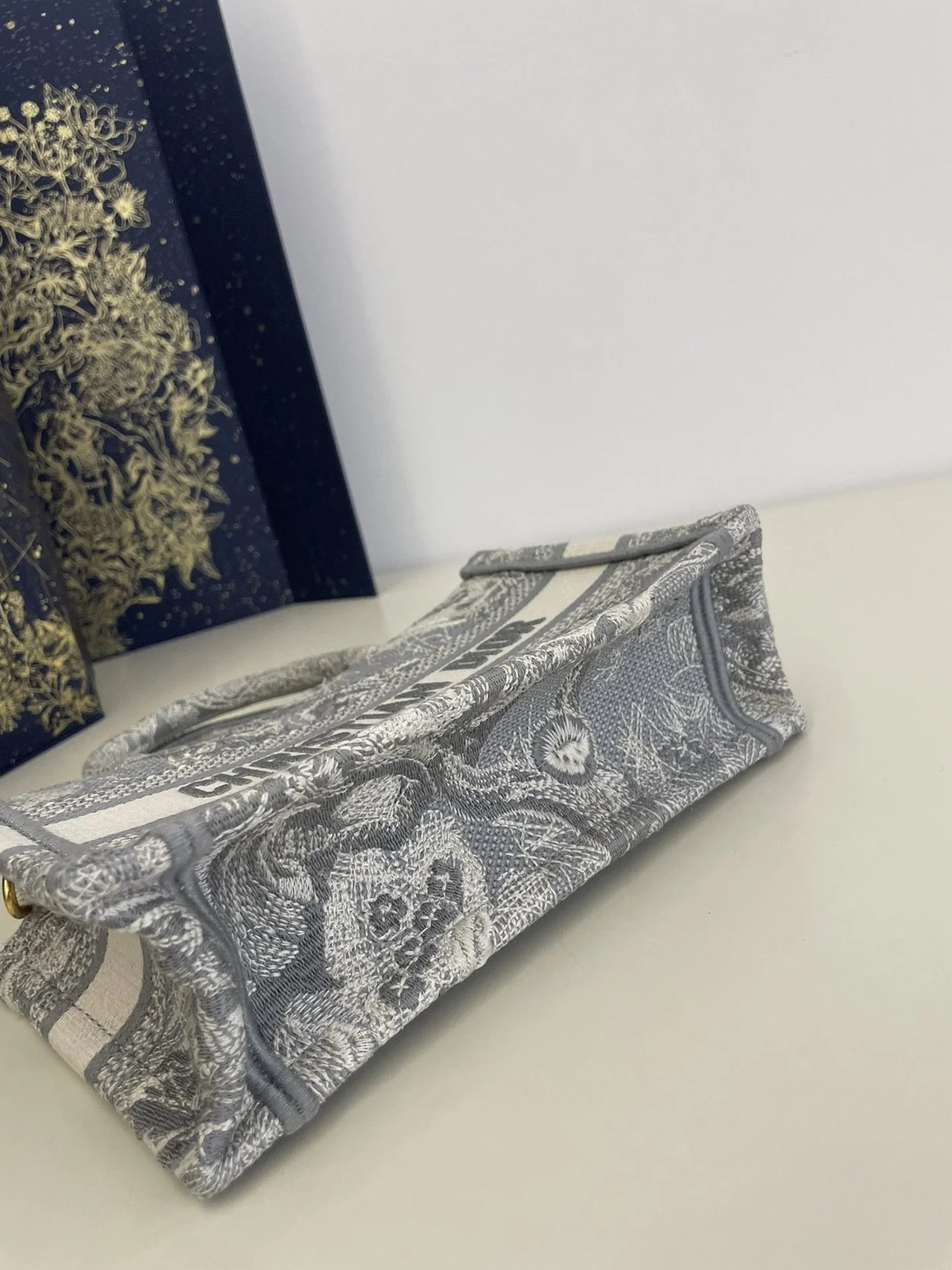 DIOR TOTE BAG