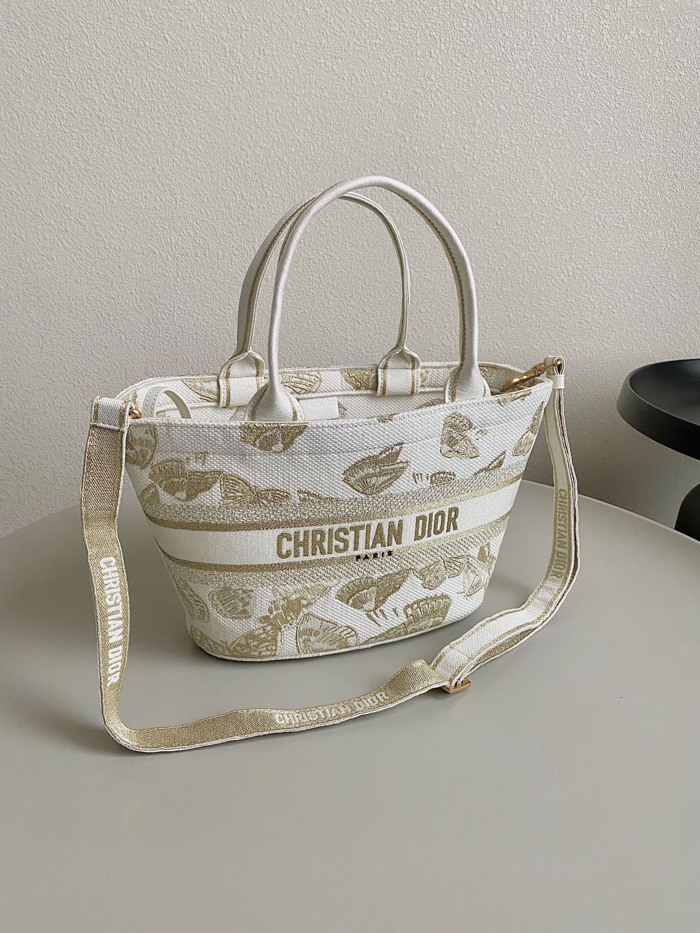 DIOR TOTE BAG