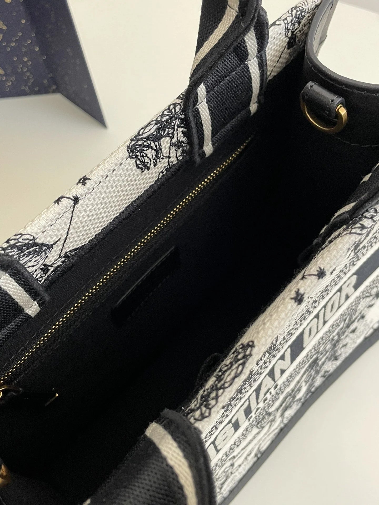 DIOR TOTE BAG