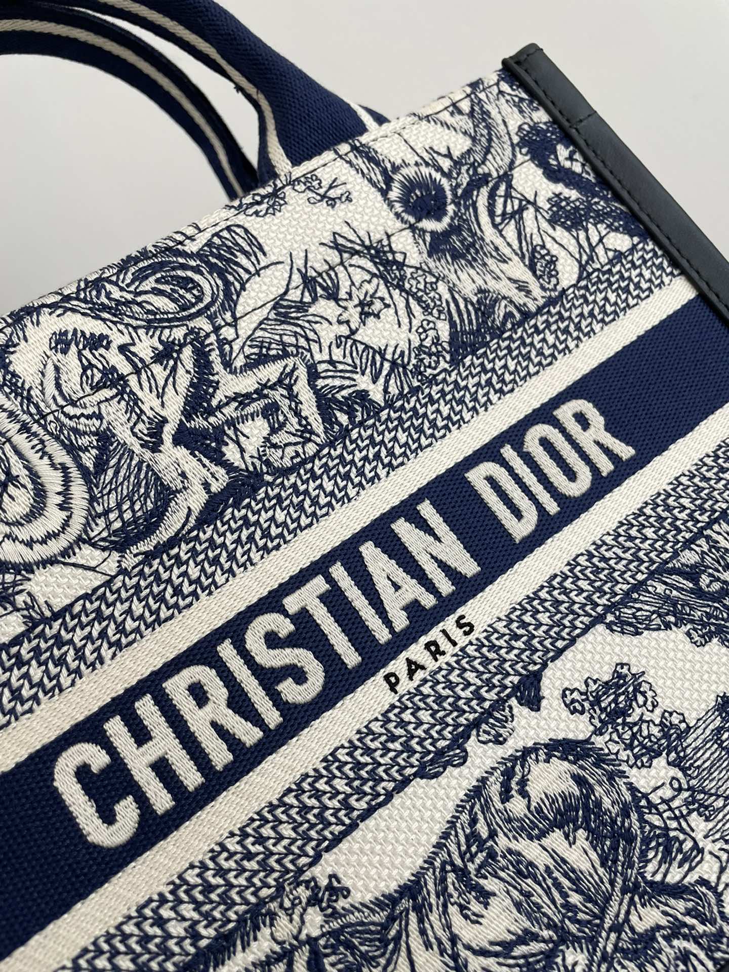 DIOR TOTE BAG