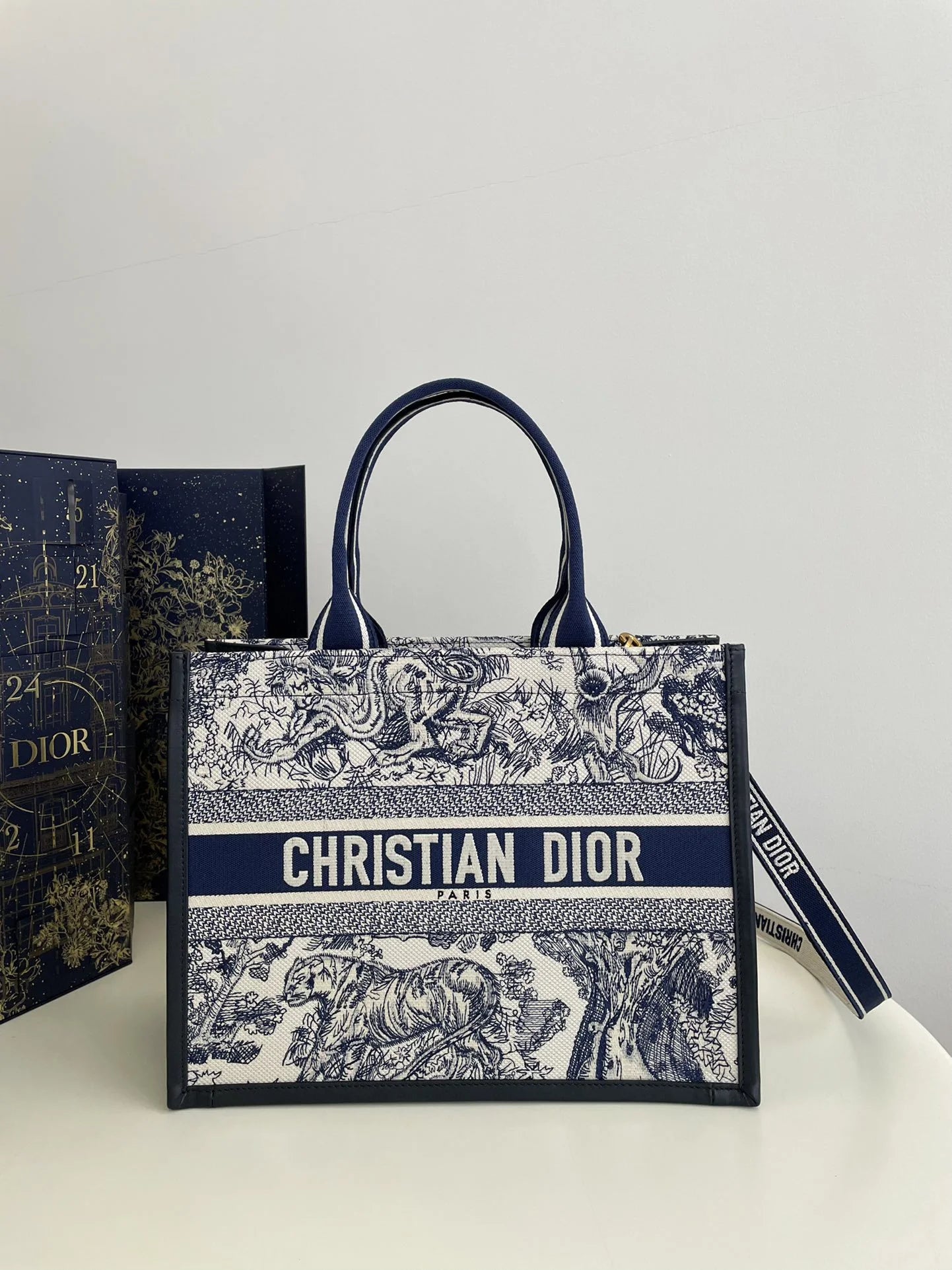 DIOR TOTE BAG