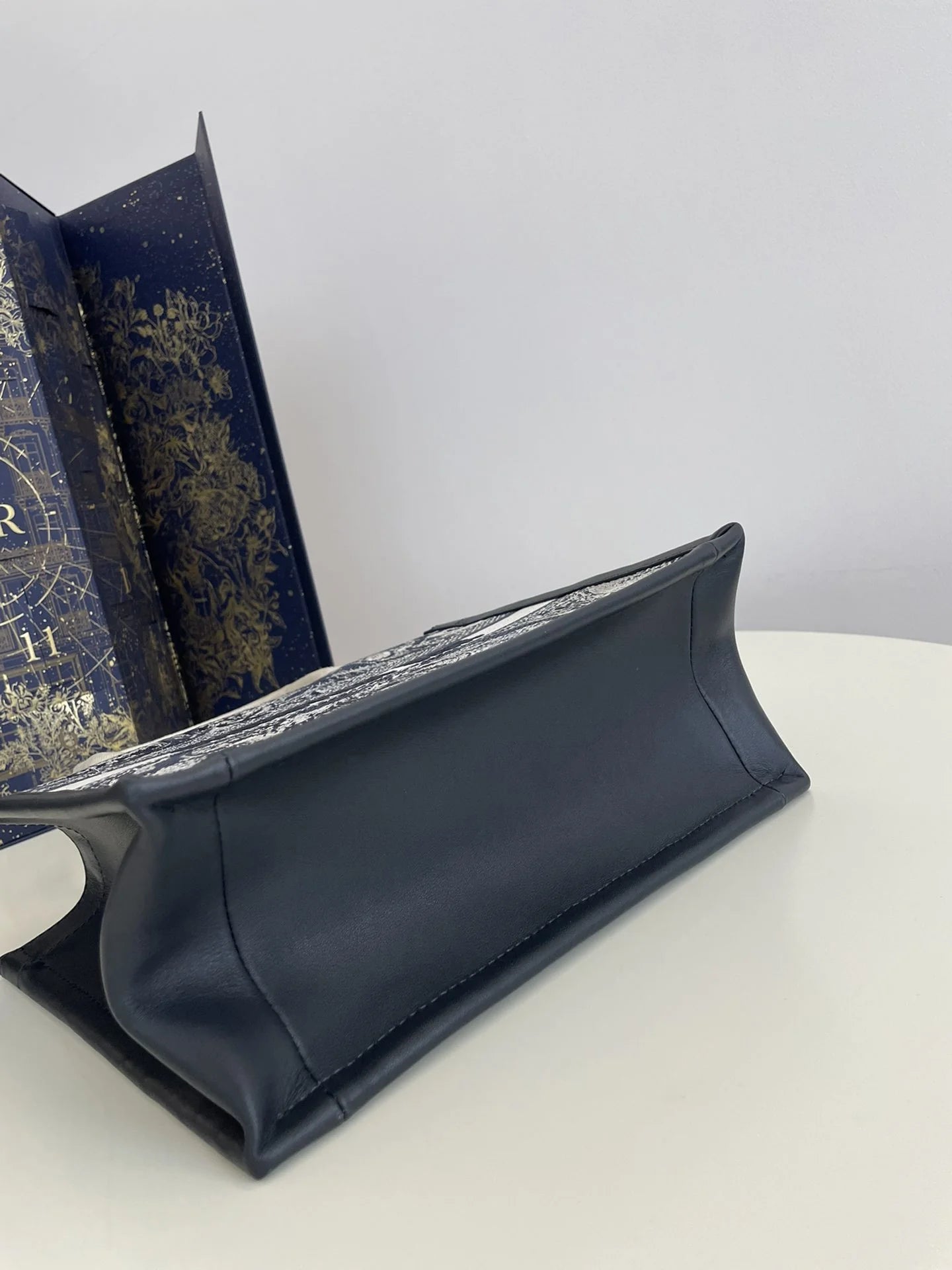 DIOR TOTE BAG