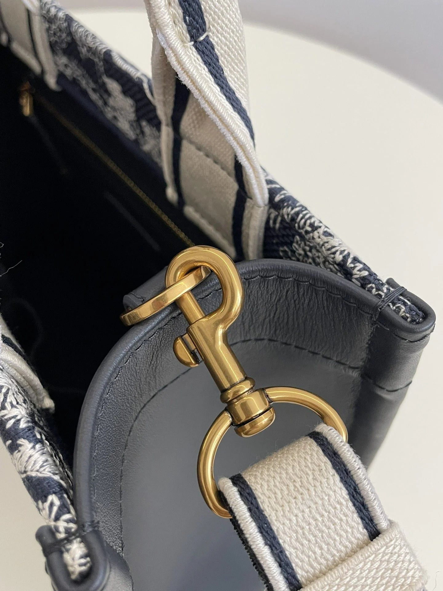 DIOR TOTE BAG
