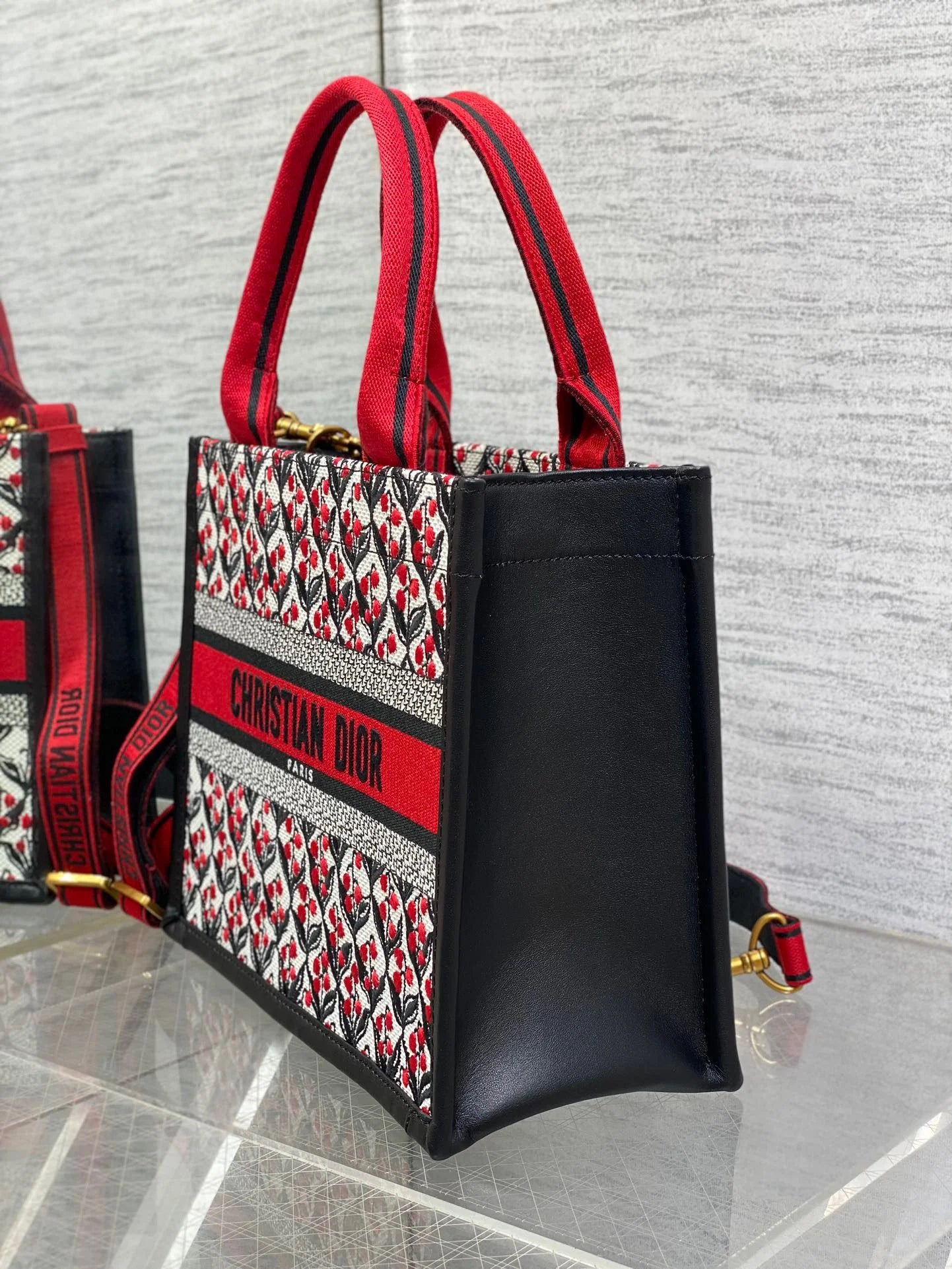 DIOR TOTE BAG