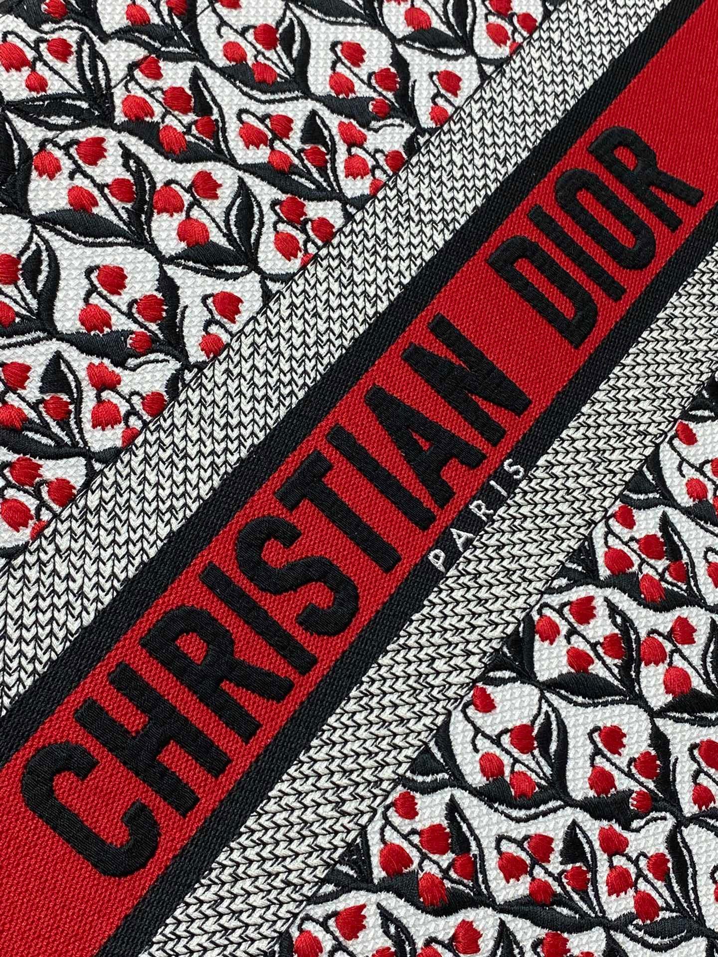 DIOR TOTE BAG