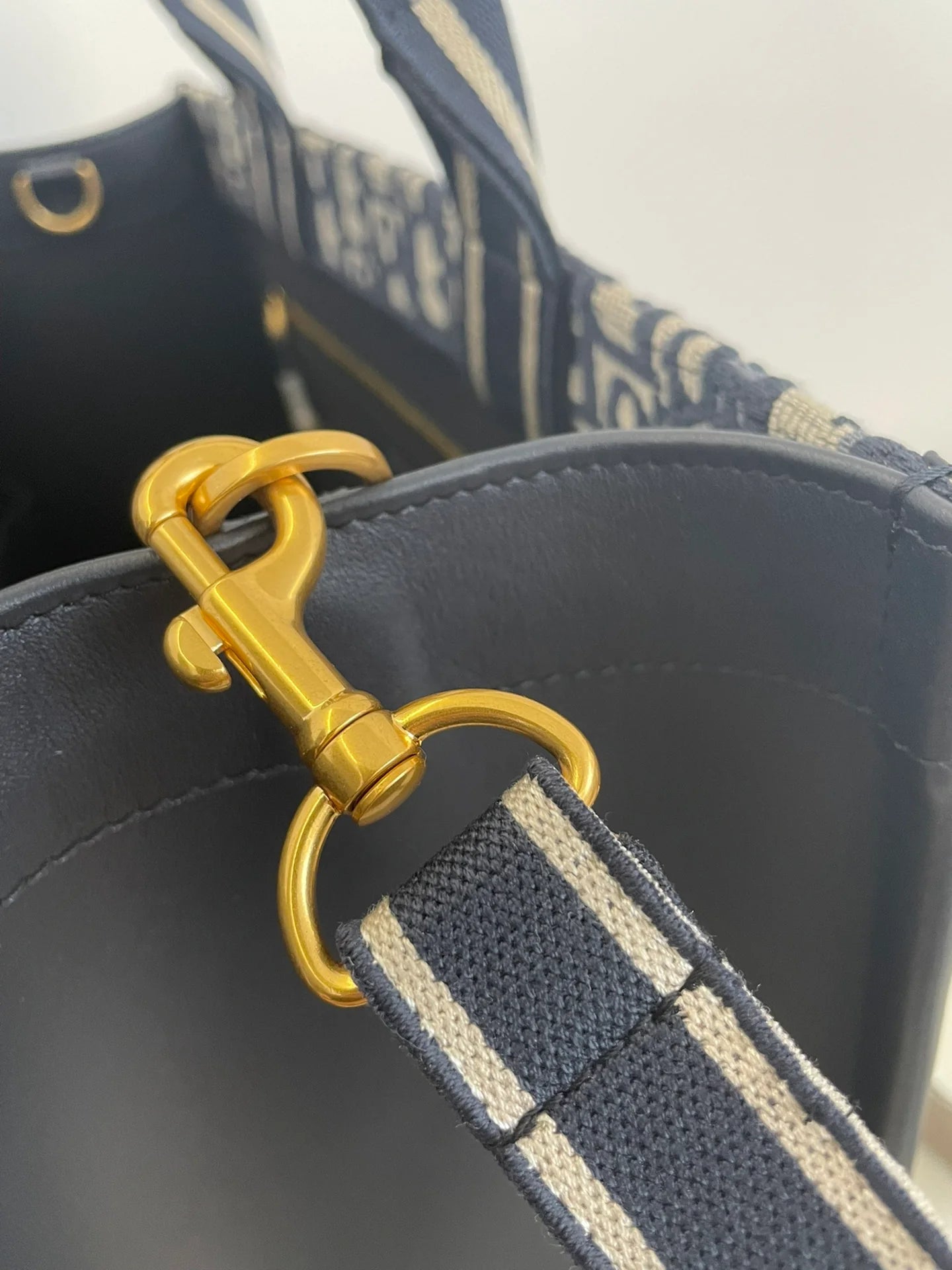DIOR TOTE BAG