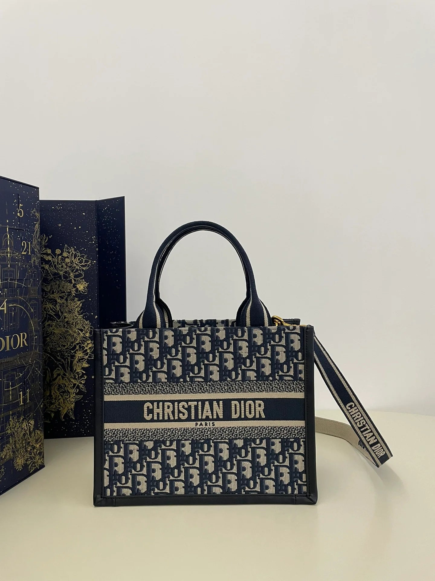 DIOR TOTE BAG