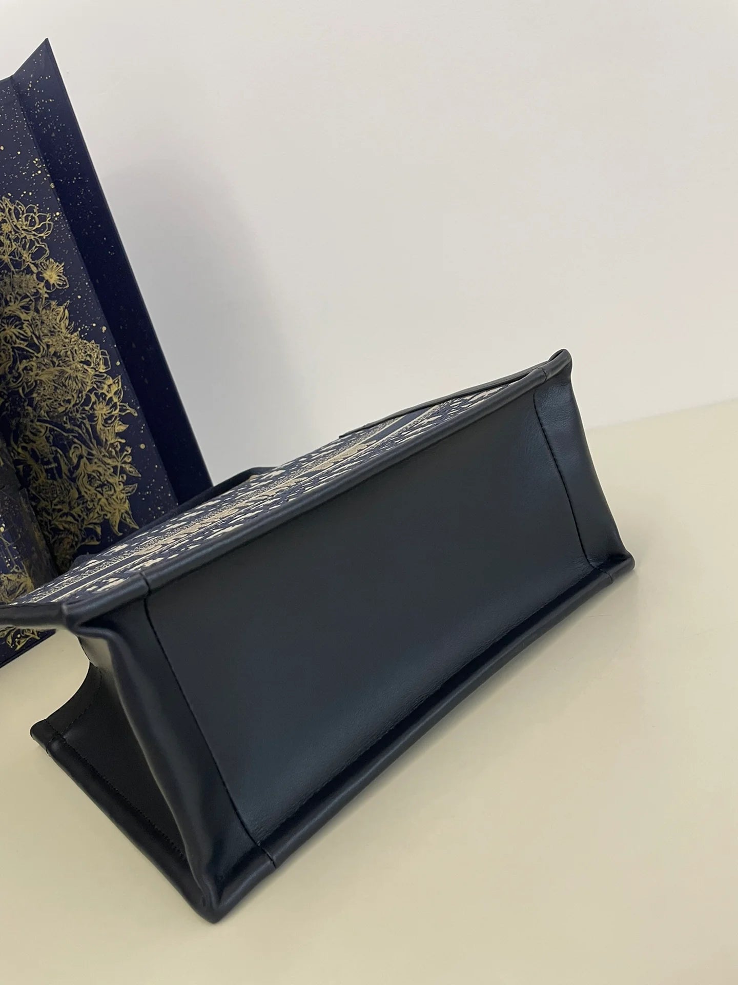 DIOR TOTE BAG