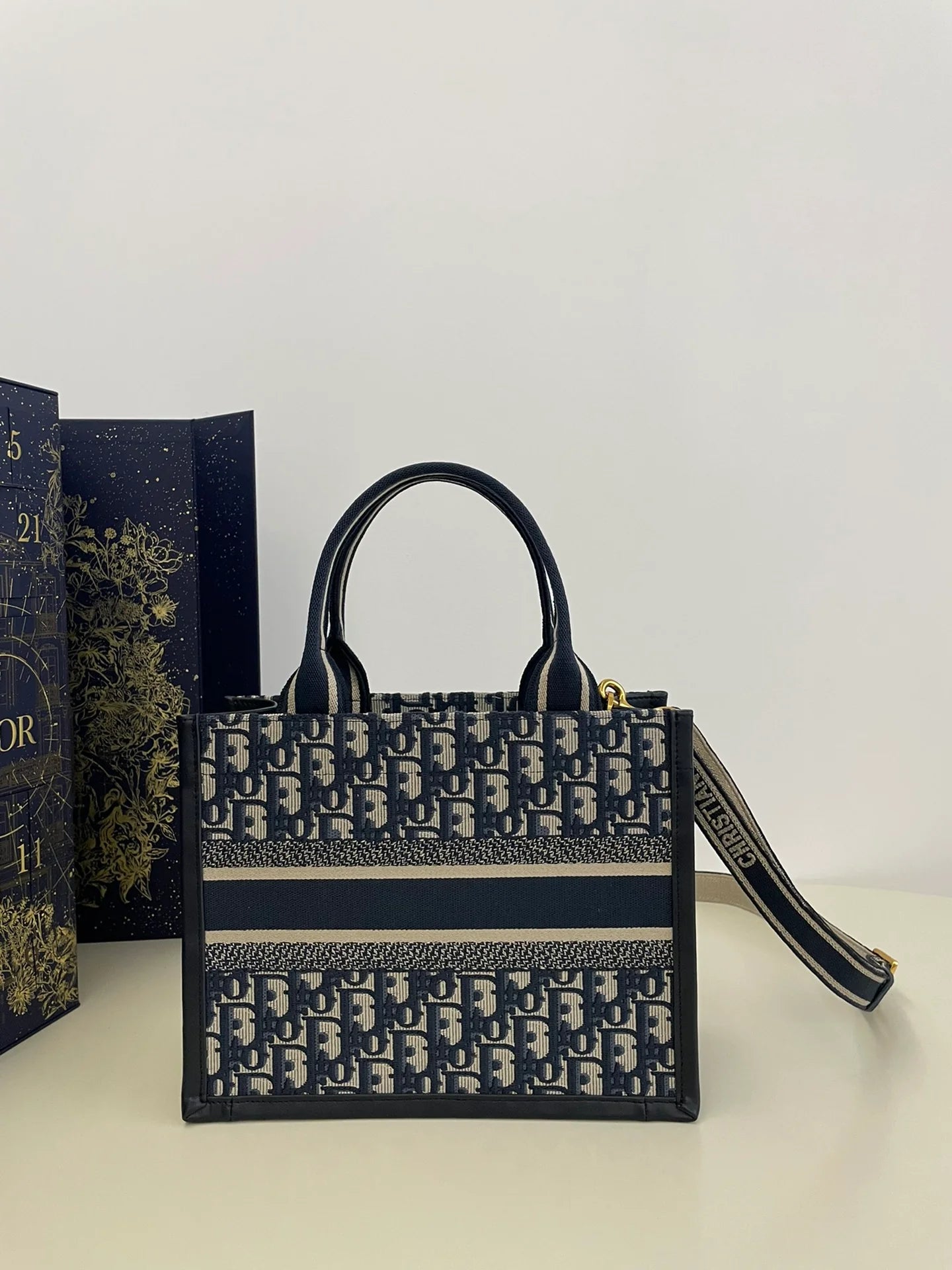 DIOR TOTE BAG