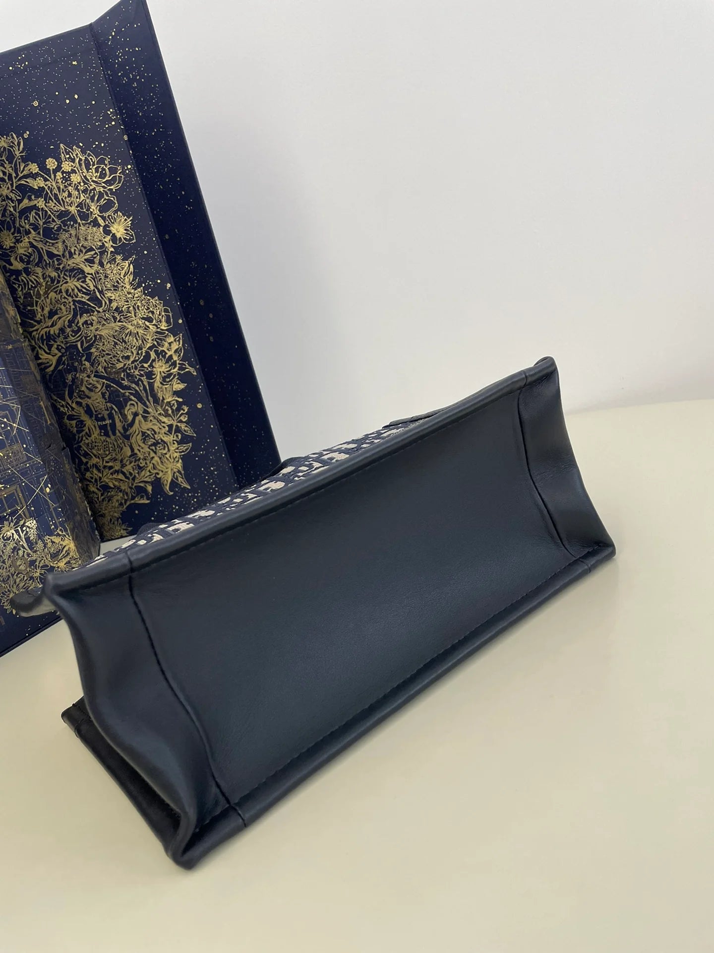 DIOR TOTE BAG