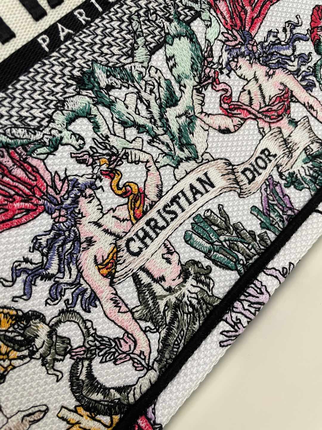 DIOR TOTE BAG