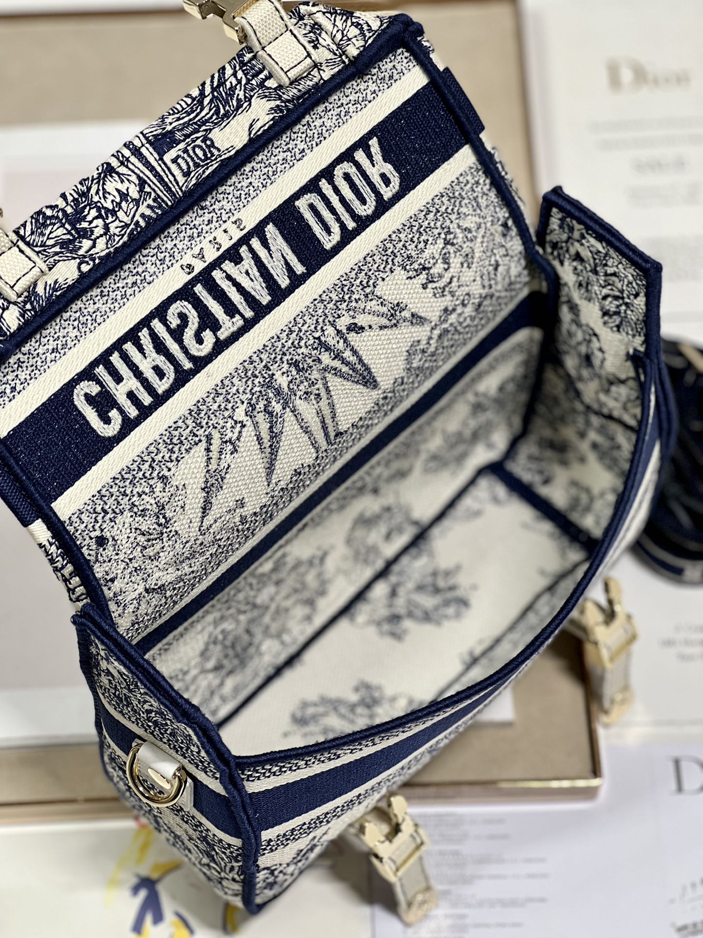 DIORCAMP BAG