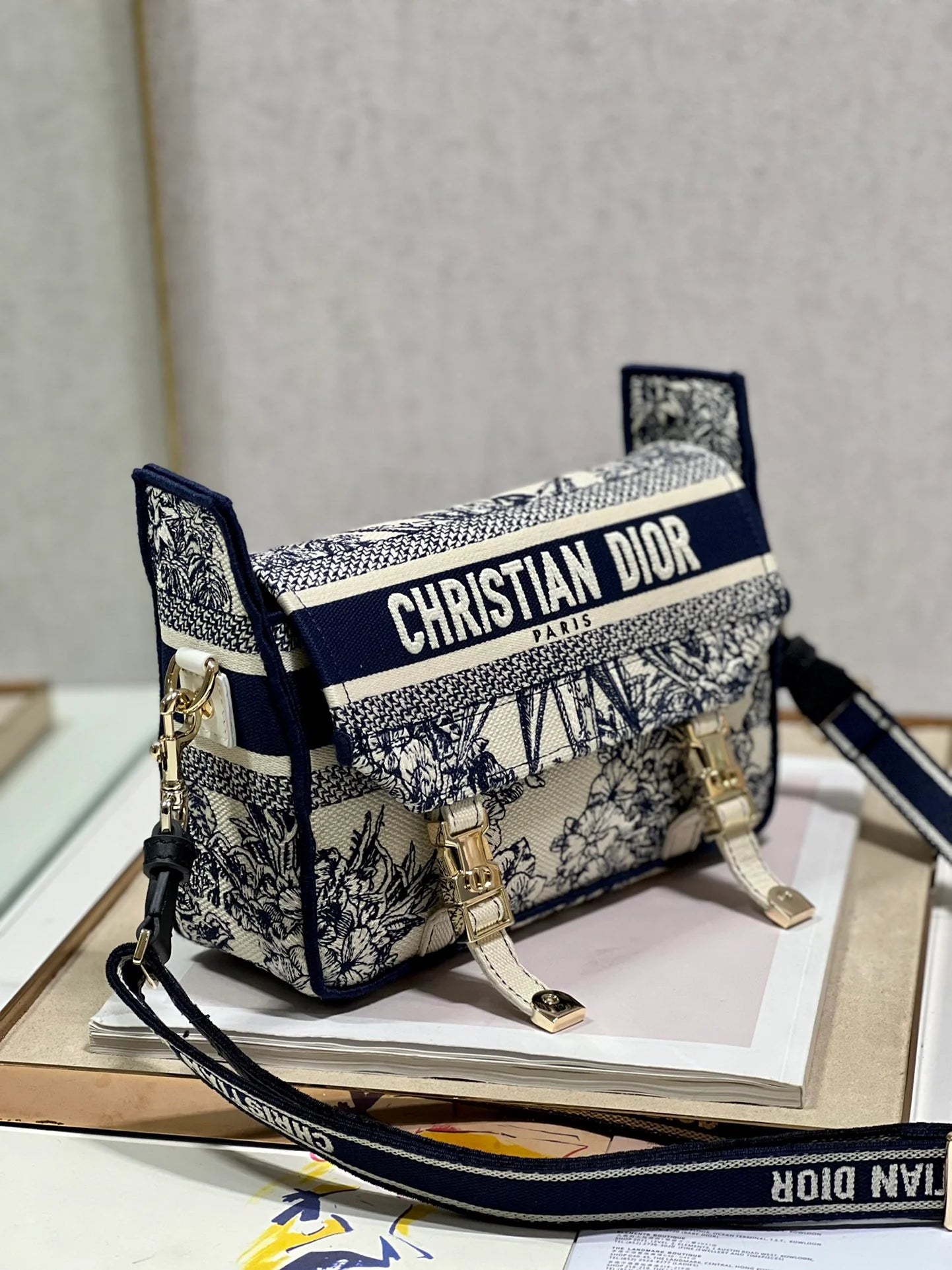 DIORCAMP BAG