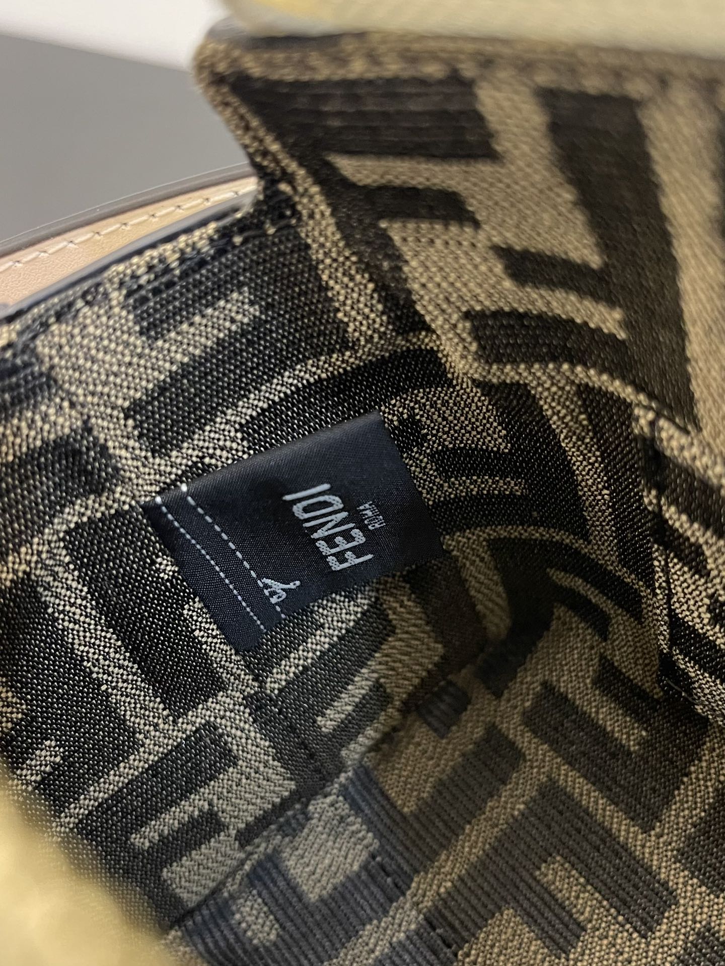 FENDI BAG