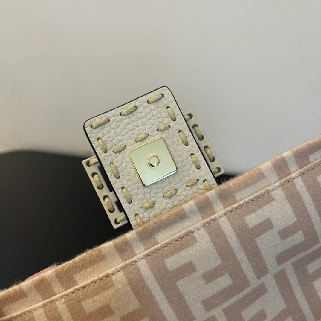 FENDI BAG