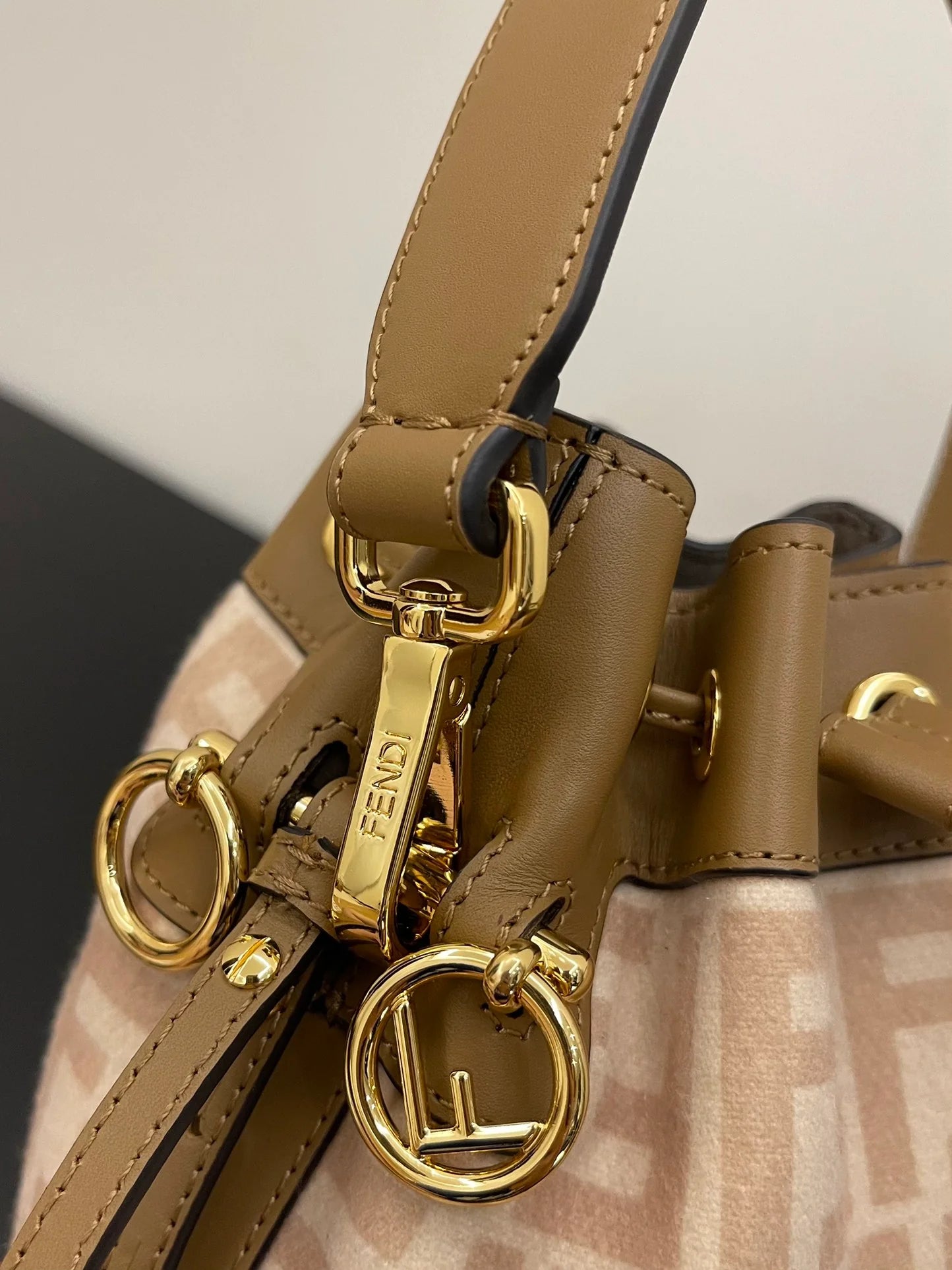 FENDI BAG