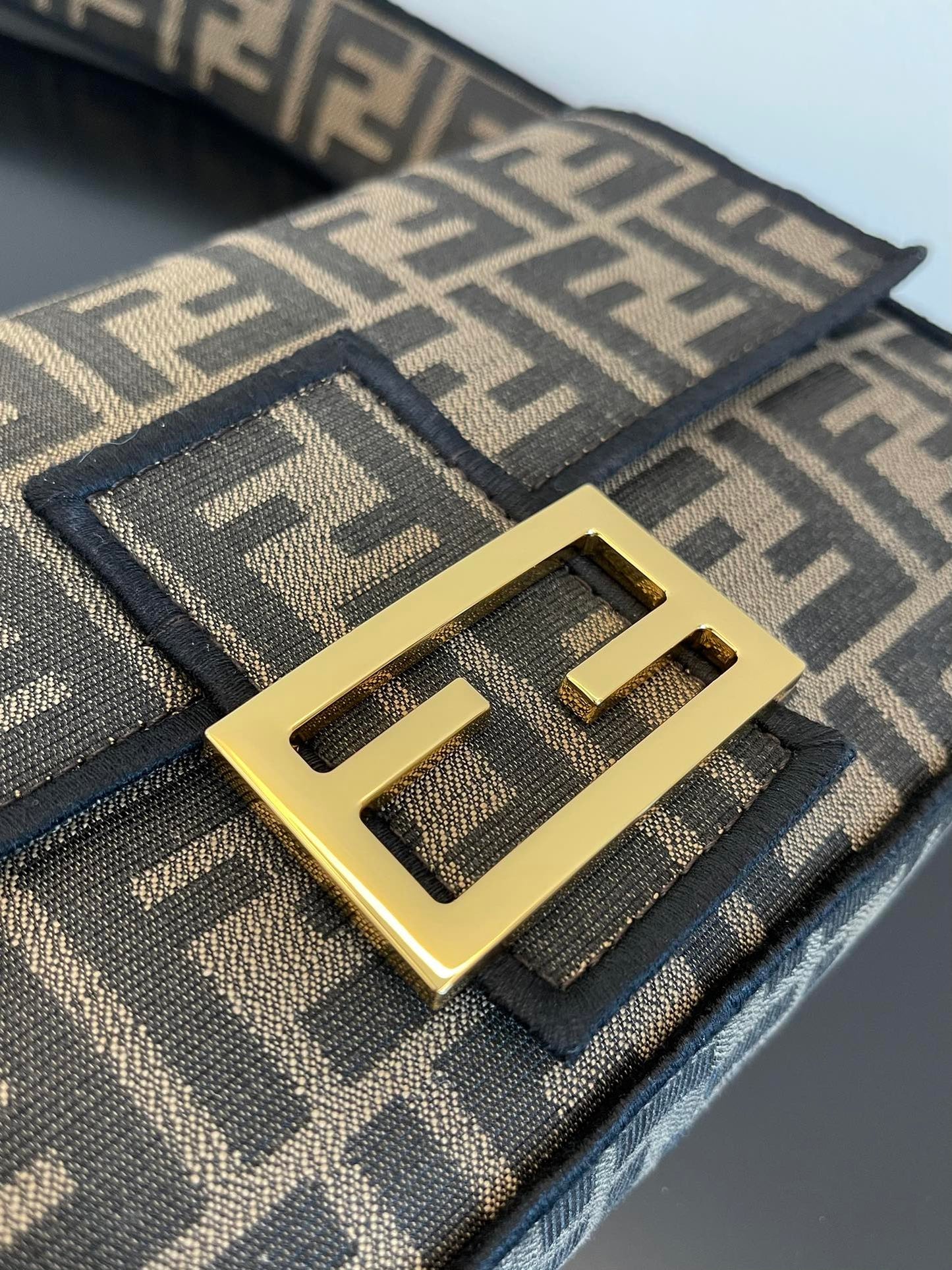 FENDI BAG