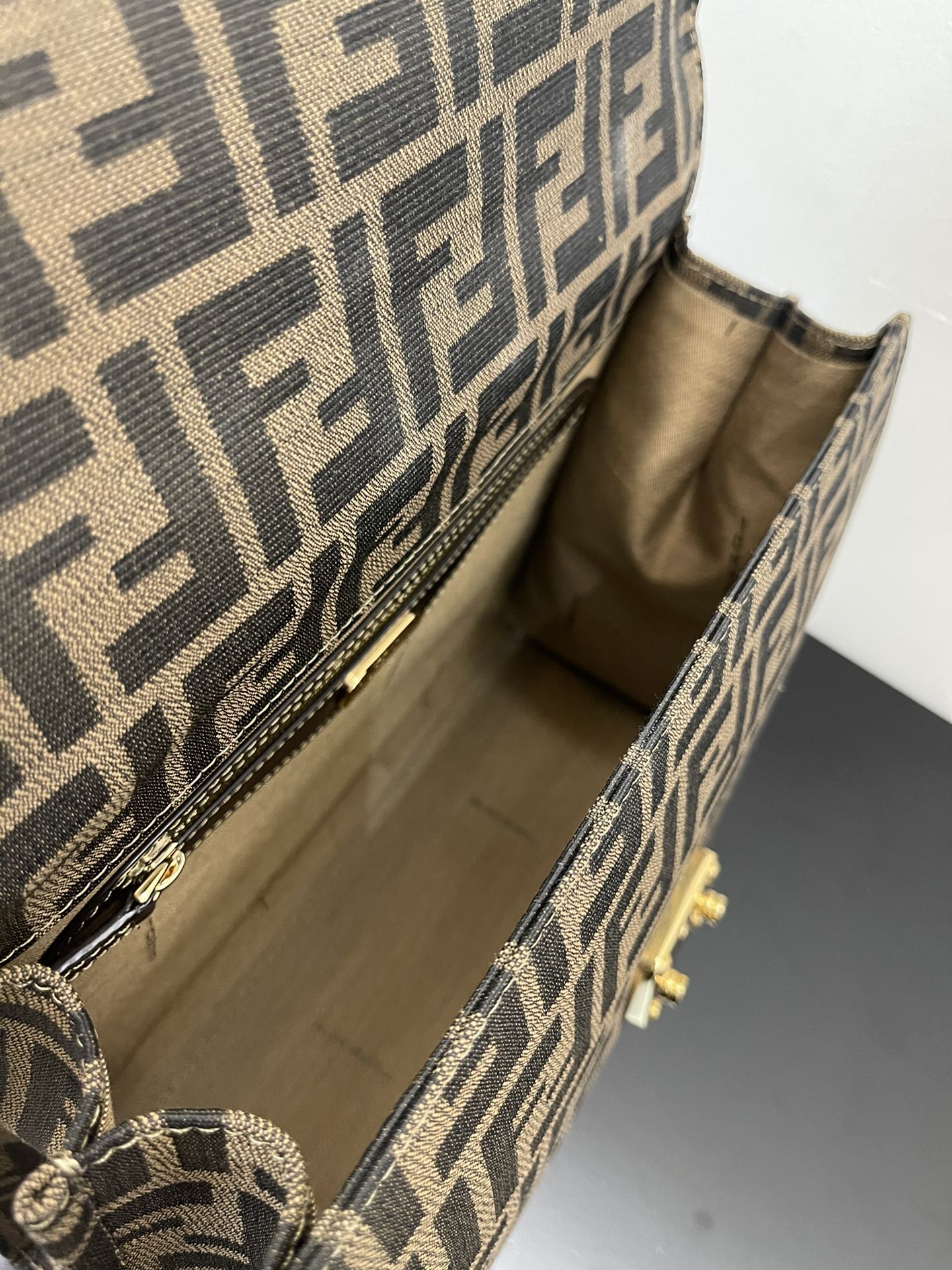 FENDI BAG