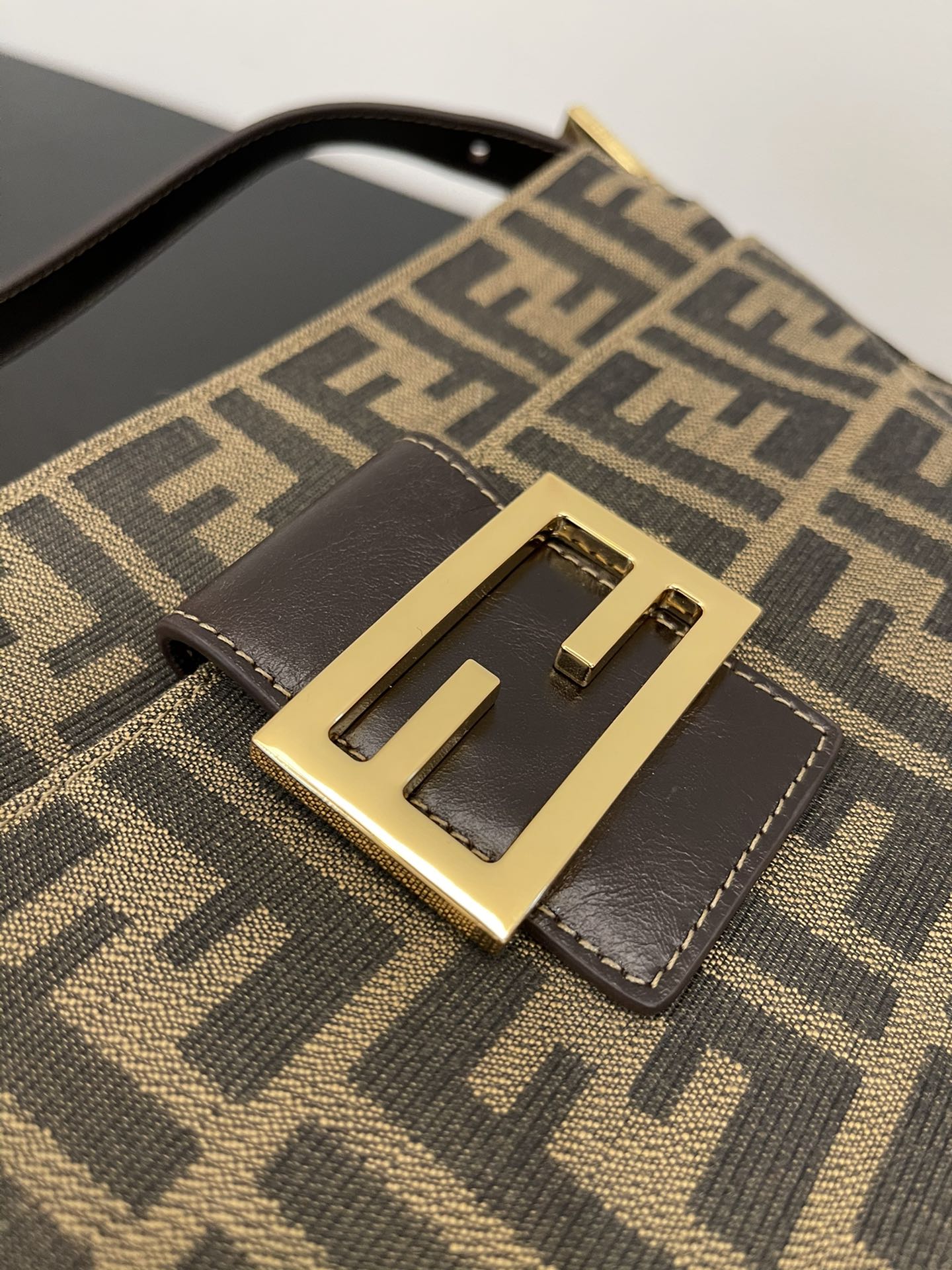 FENDI BAG
