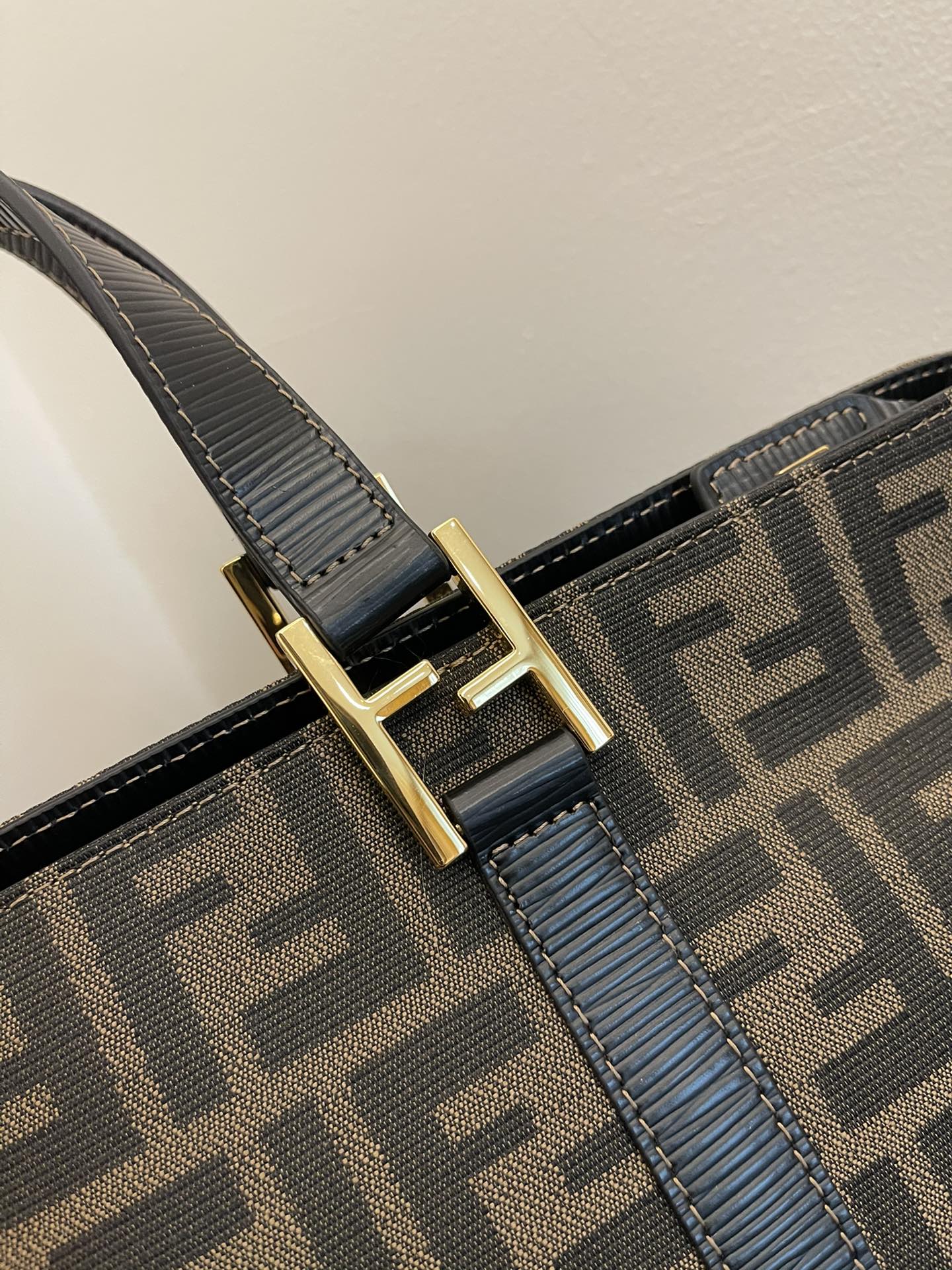 FENDI BAG