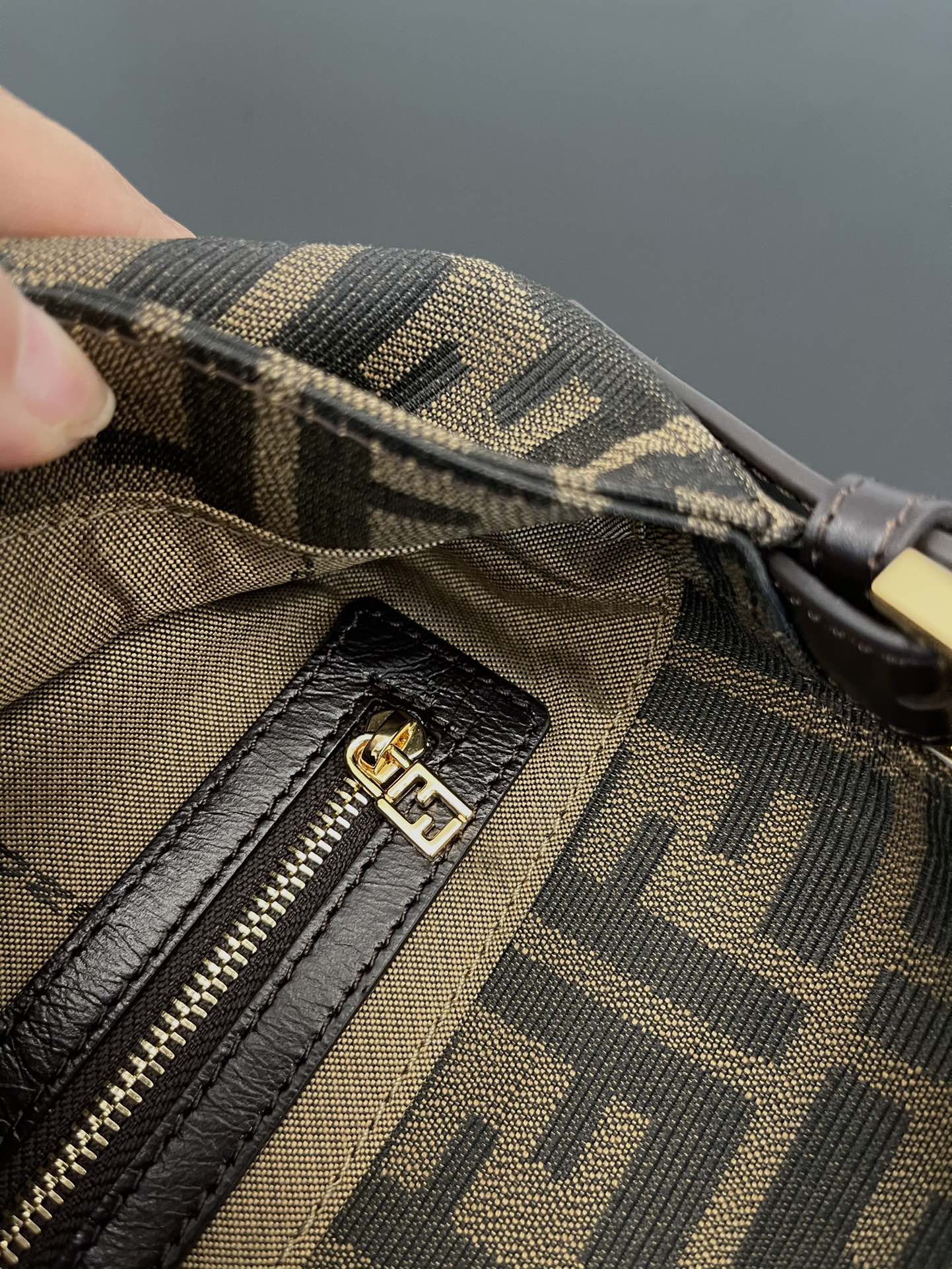 FENDI BAG