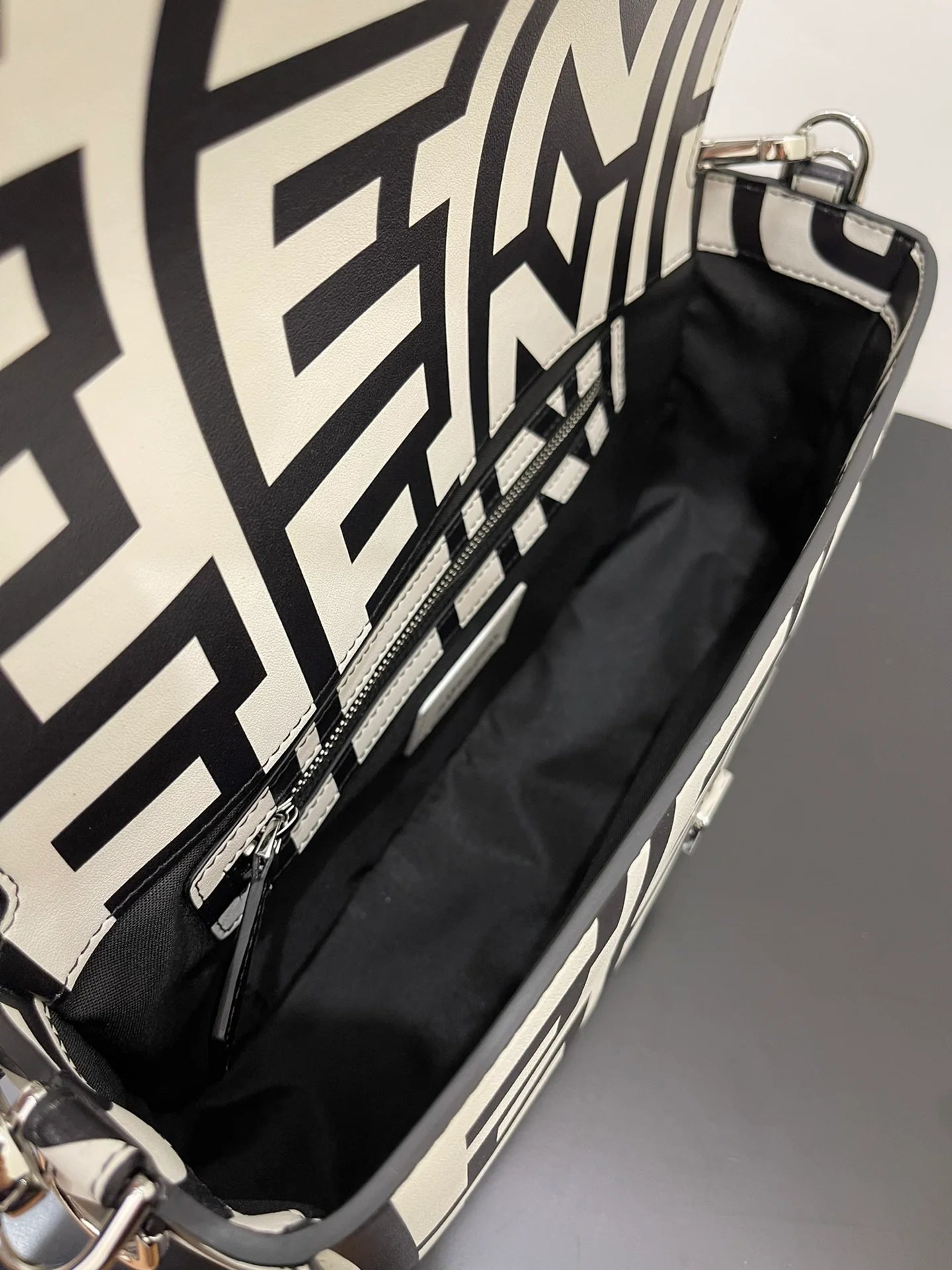 FENDI BAG