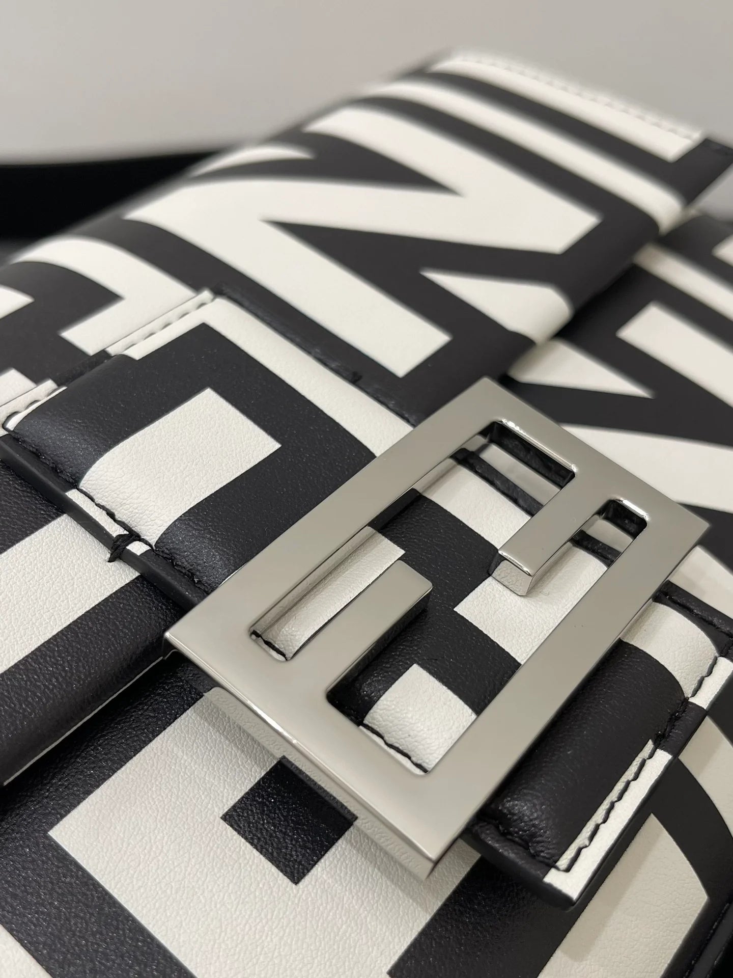 FENDI BAG