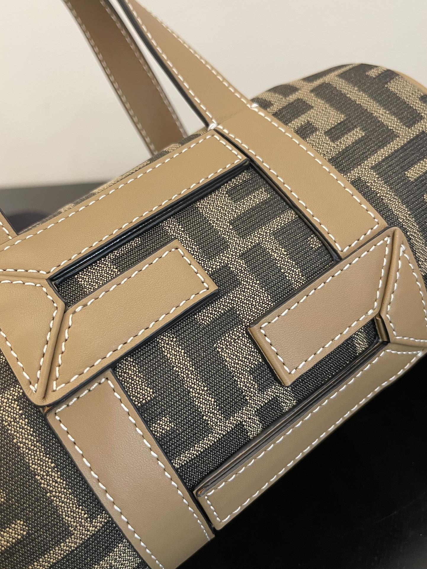 FENDI BAG