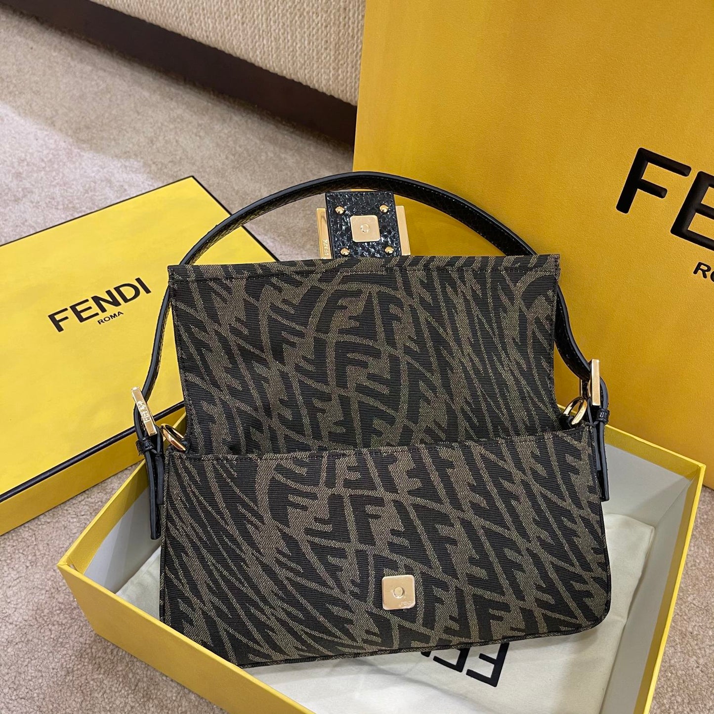 FENDI BAG