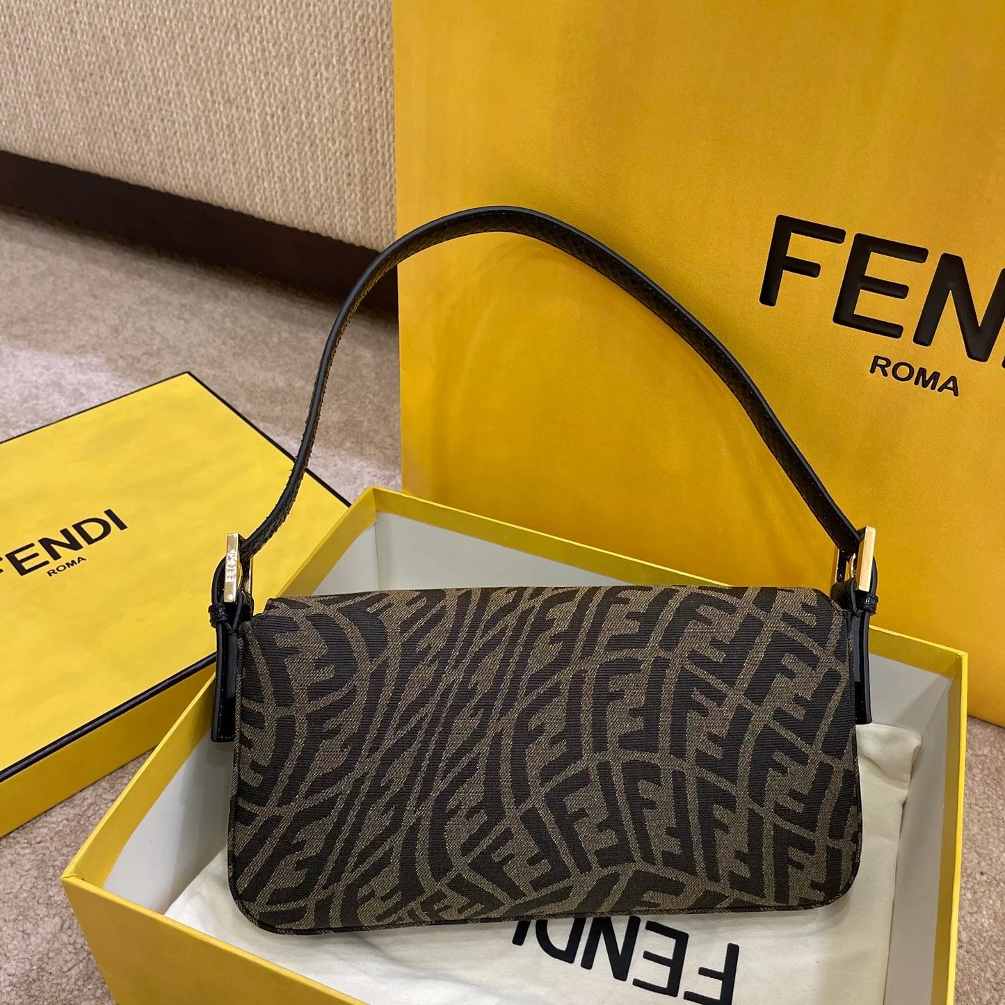 FENDI BAG