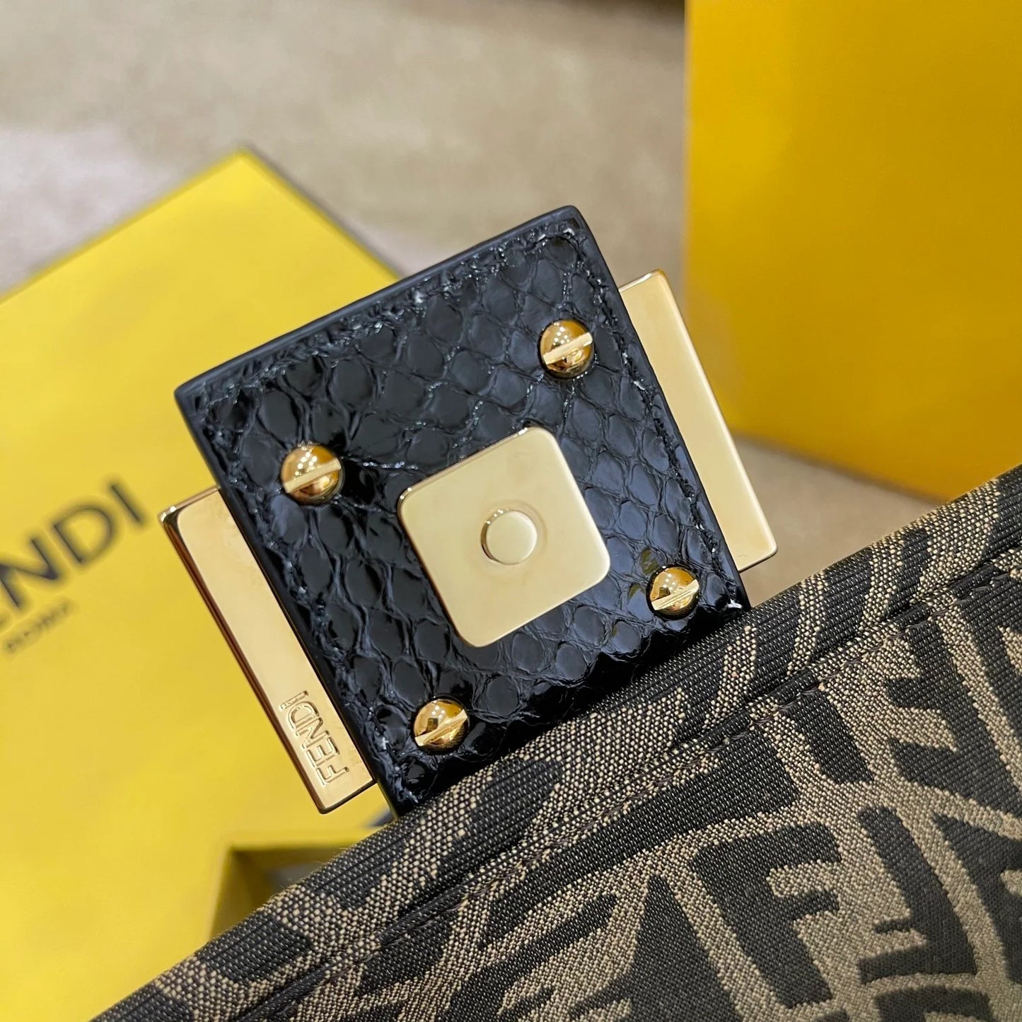 FENDI BAG