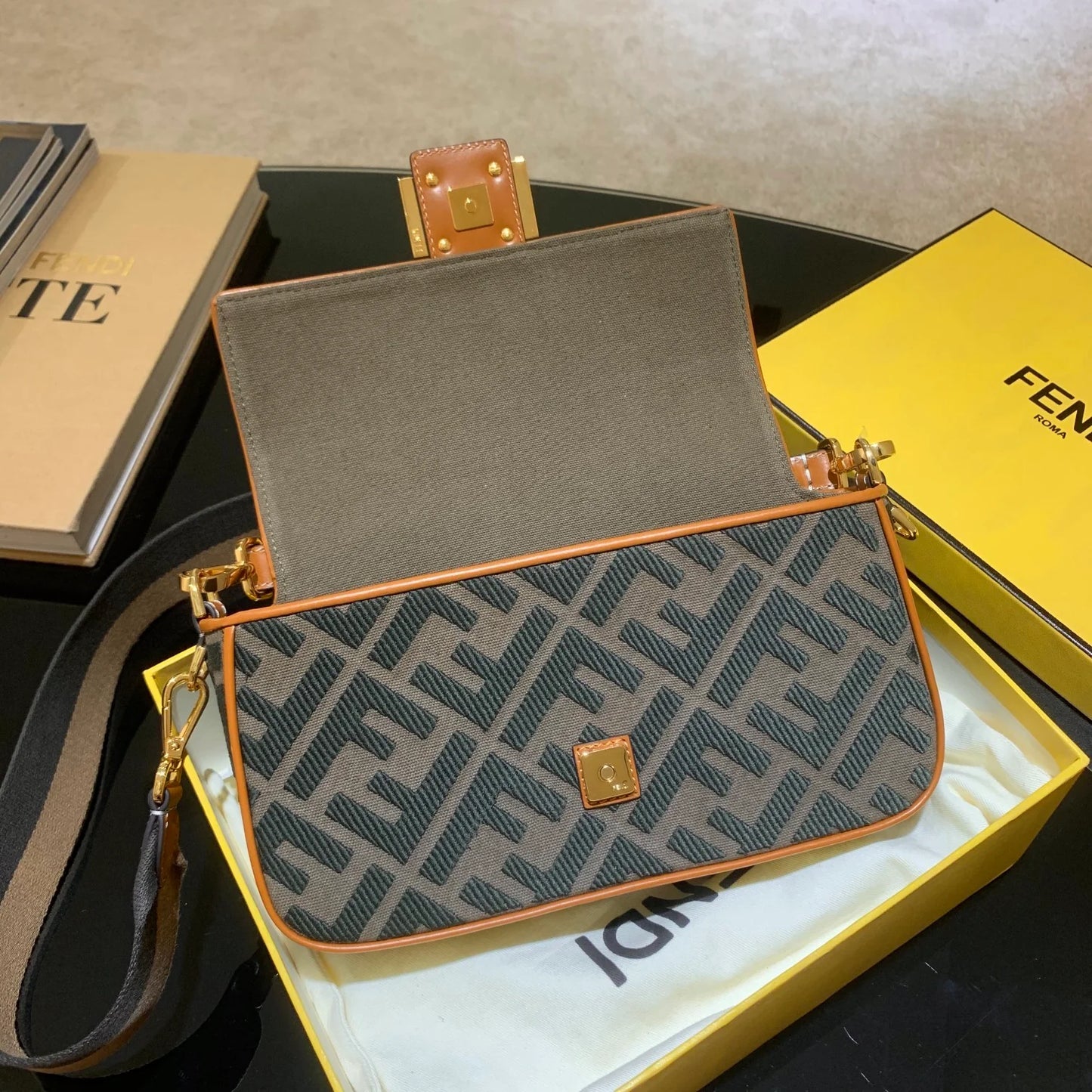 FENDI BAG