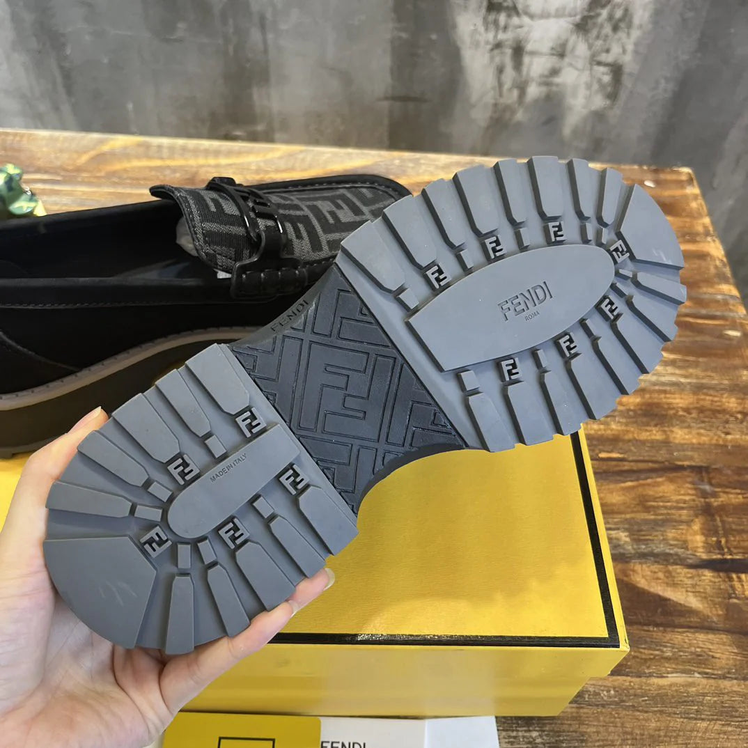 FENDI LOAFER