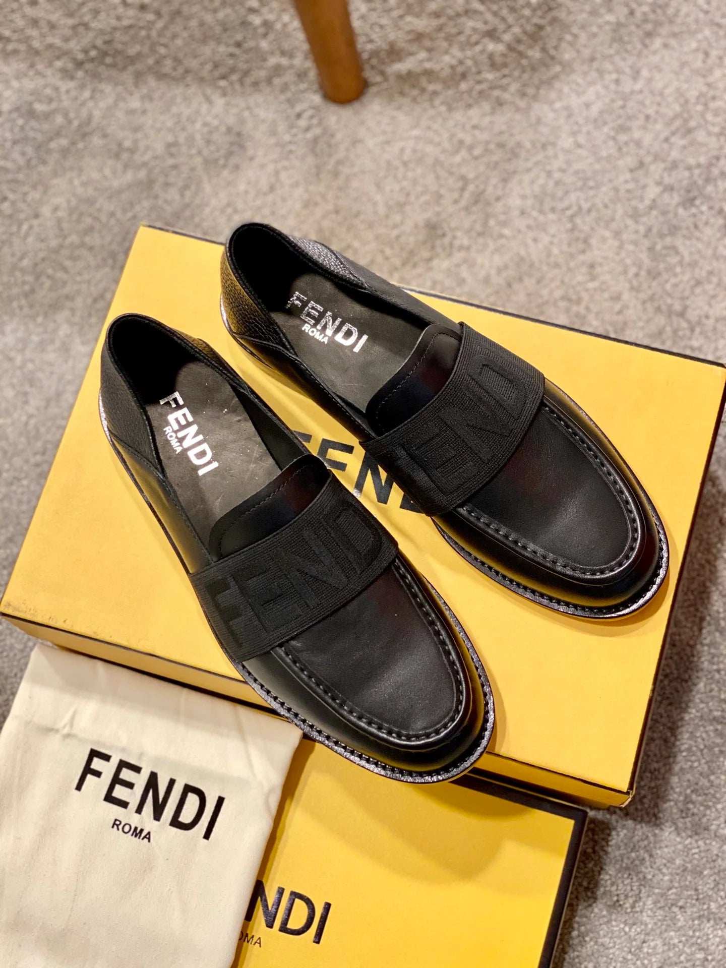 FENDI LOAFER