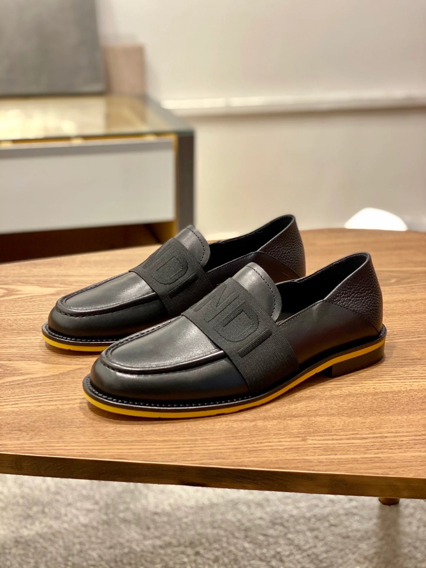 FENDI LOAFER