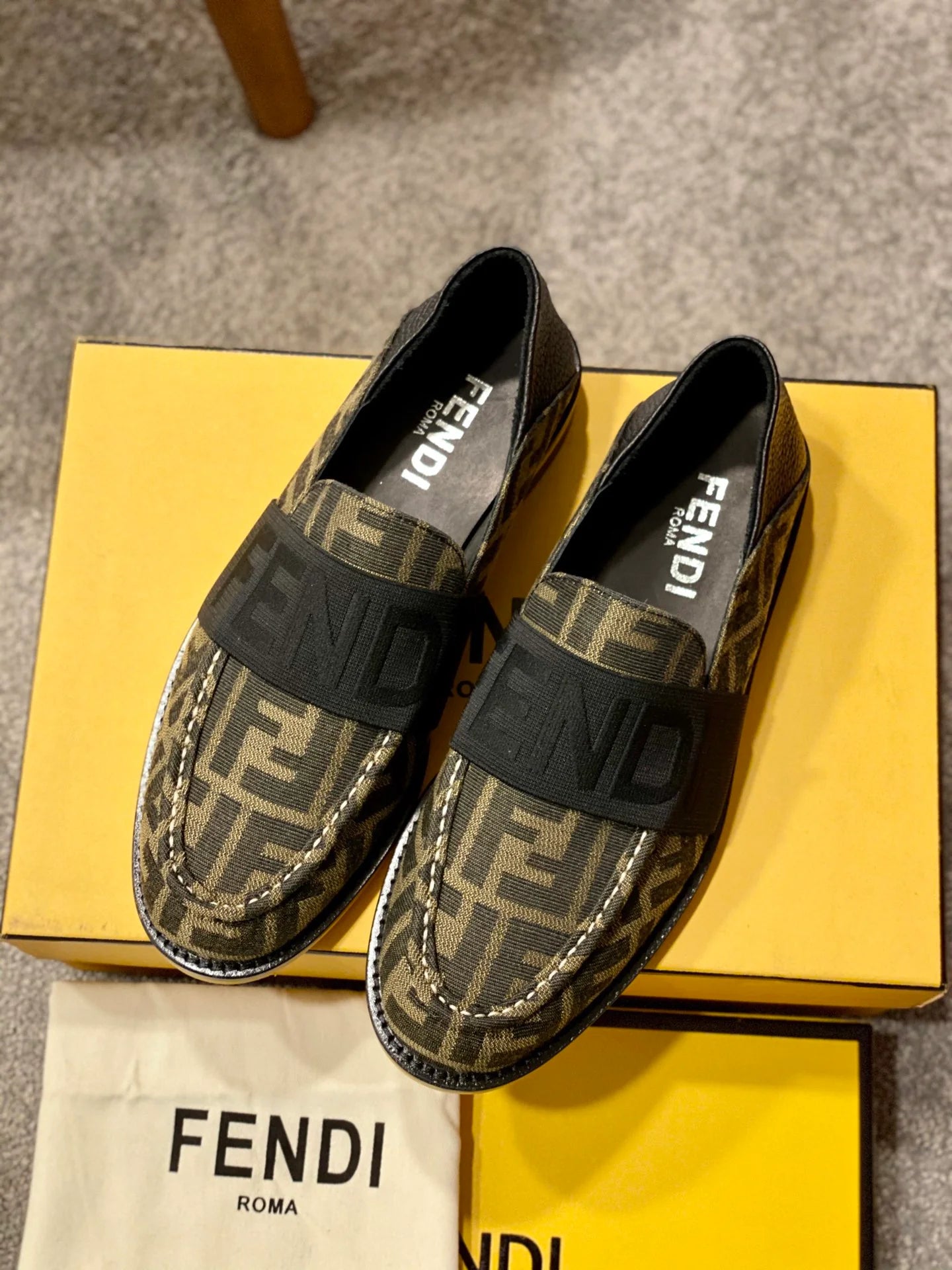 FENDI LOAFER