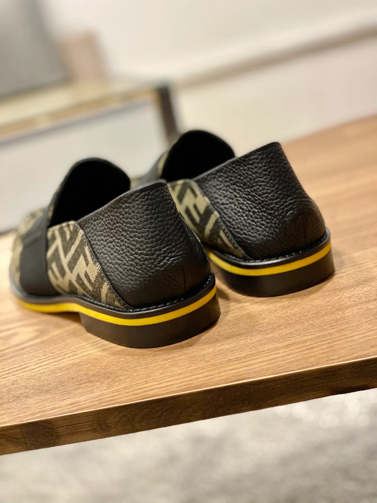FENDI LOAFER