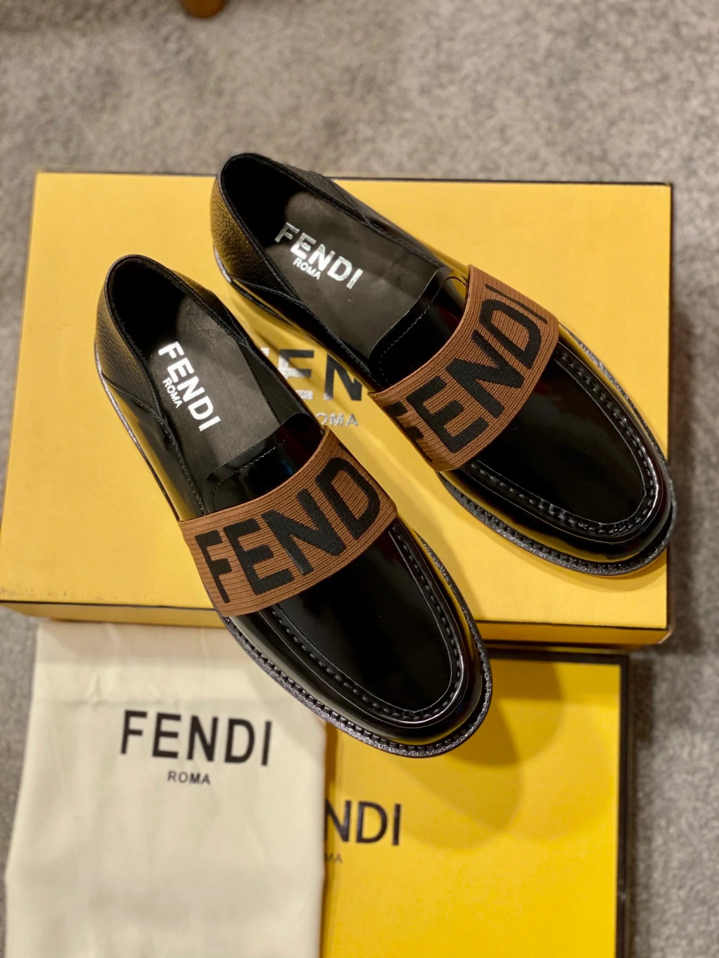 FENDI LOAFER